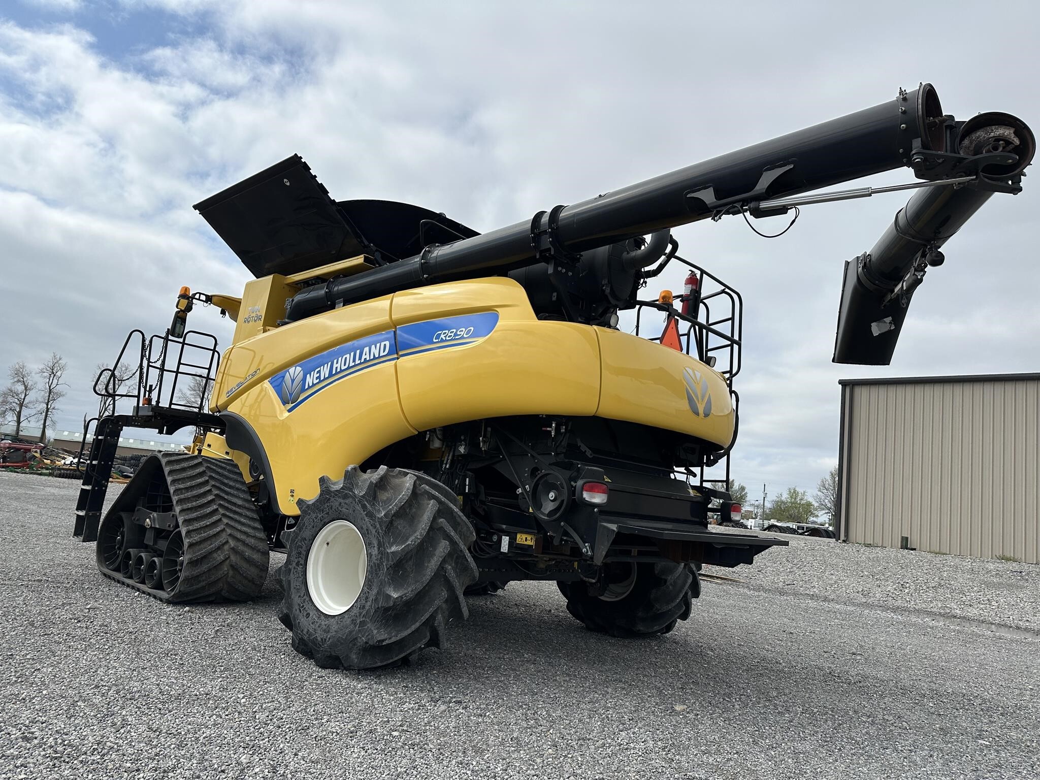 2018 New Holland CR8.90 Combine