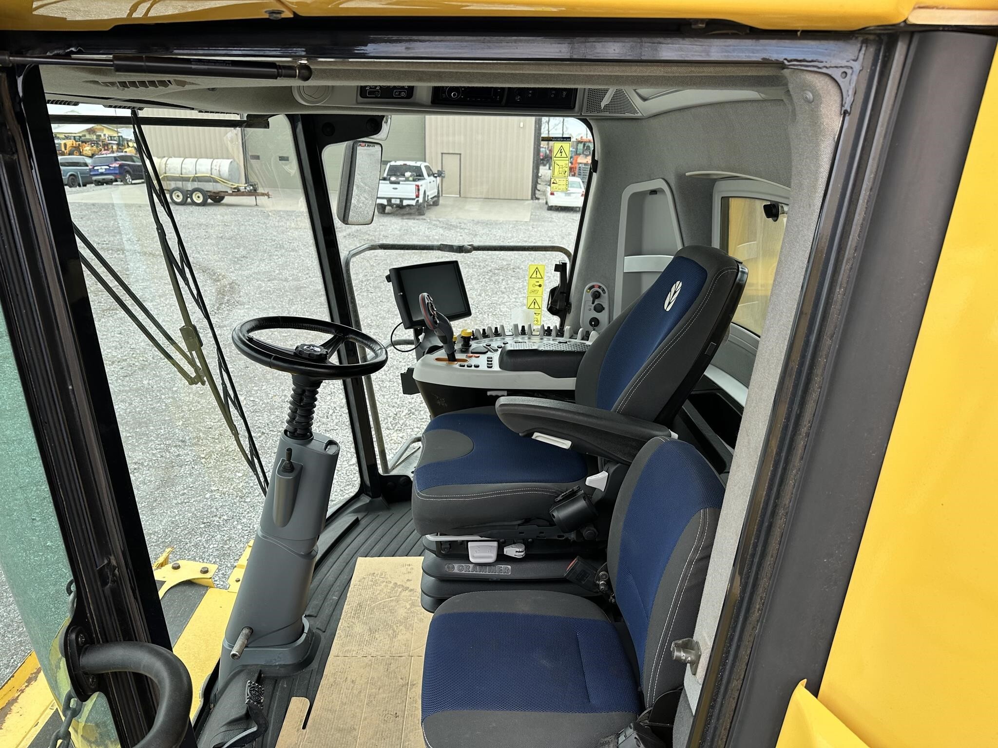 2018 New Holland CR8.90 Combine