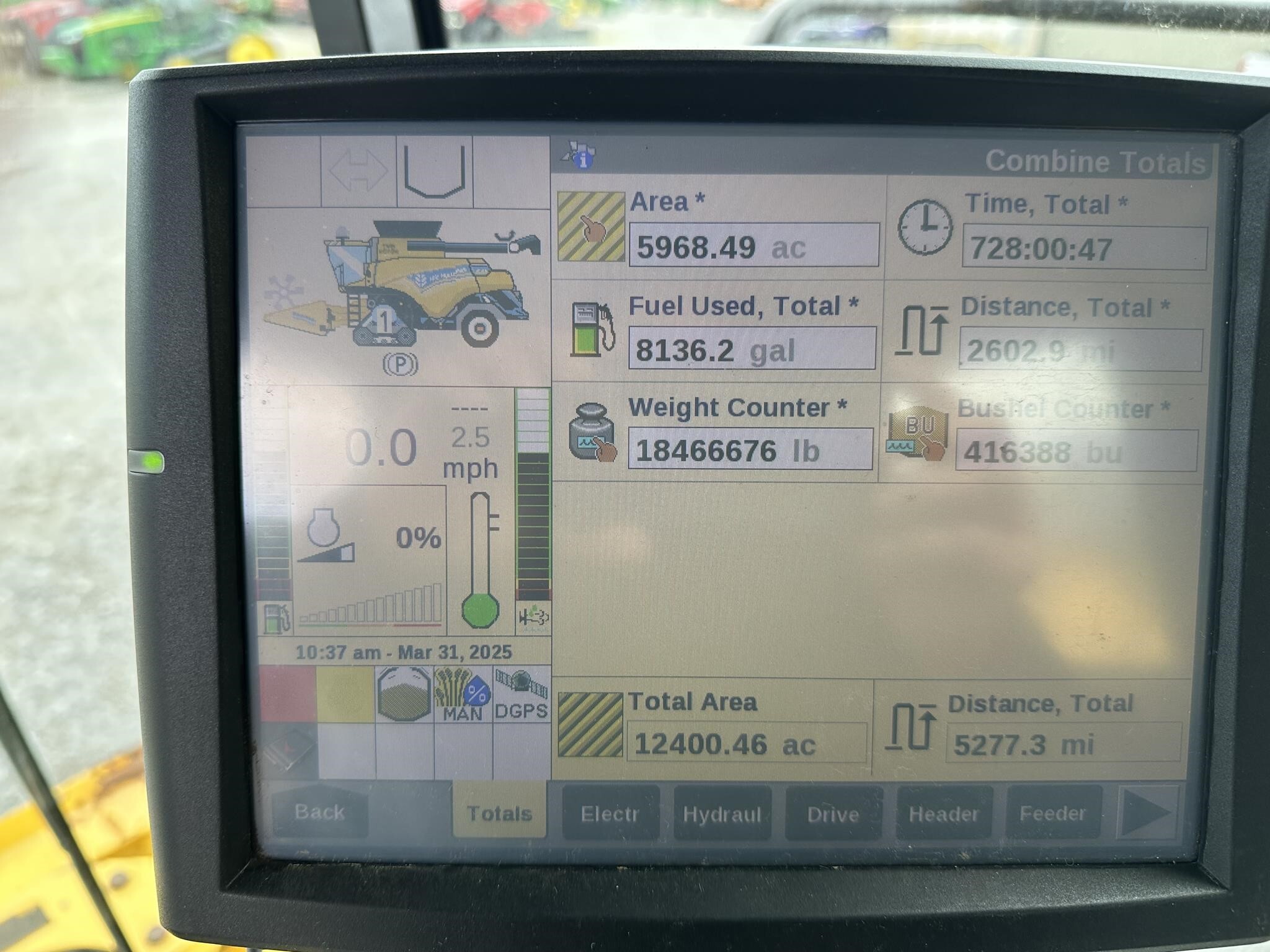 2018 New Holland CR8.90 Combine