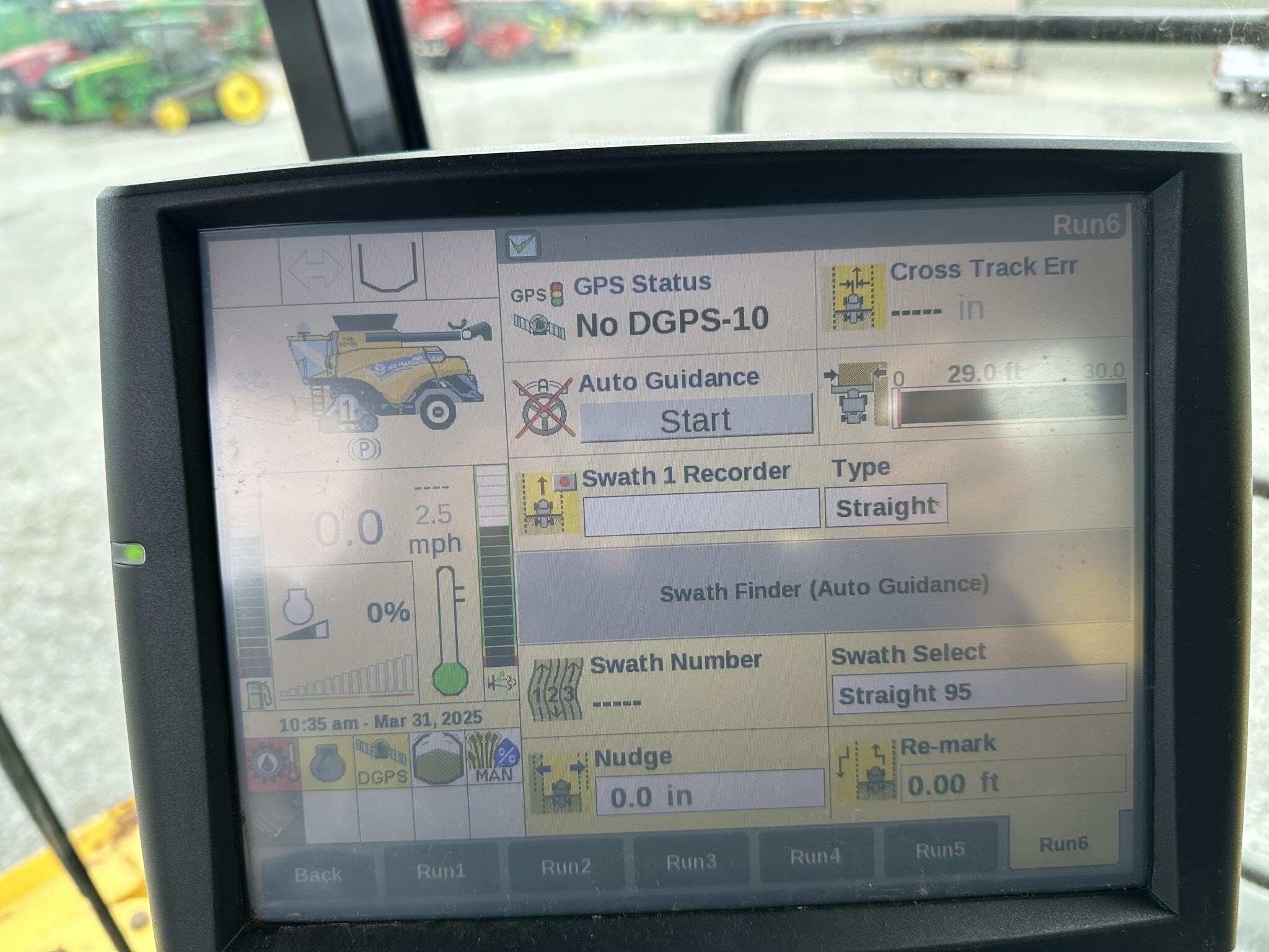 2018 New Holland CR8.90 Combine