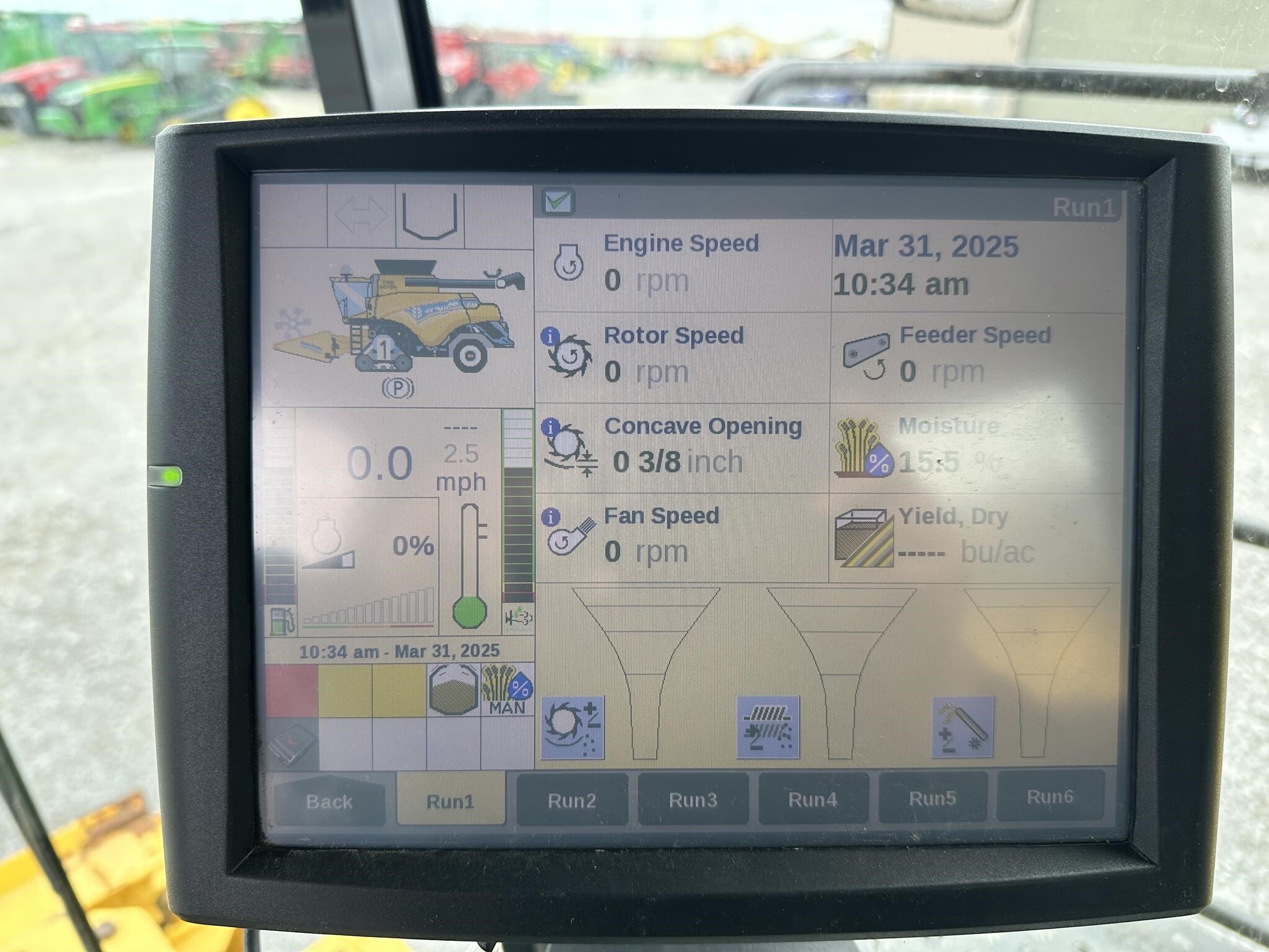 2018 New Holland CR8.90 Combine