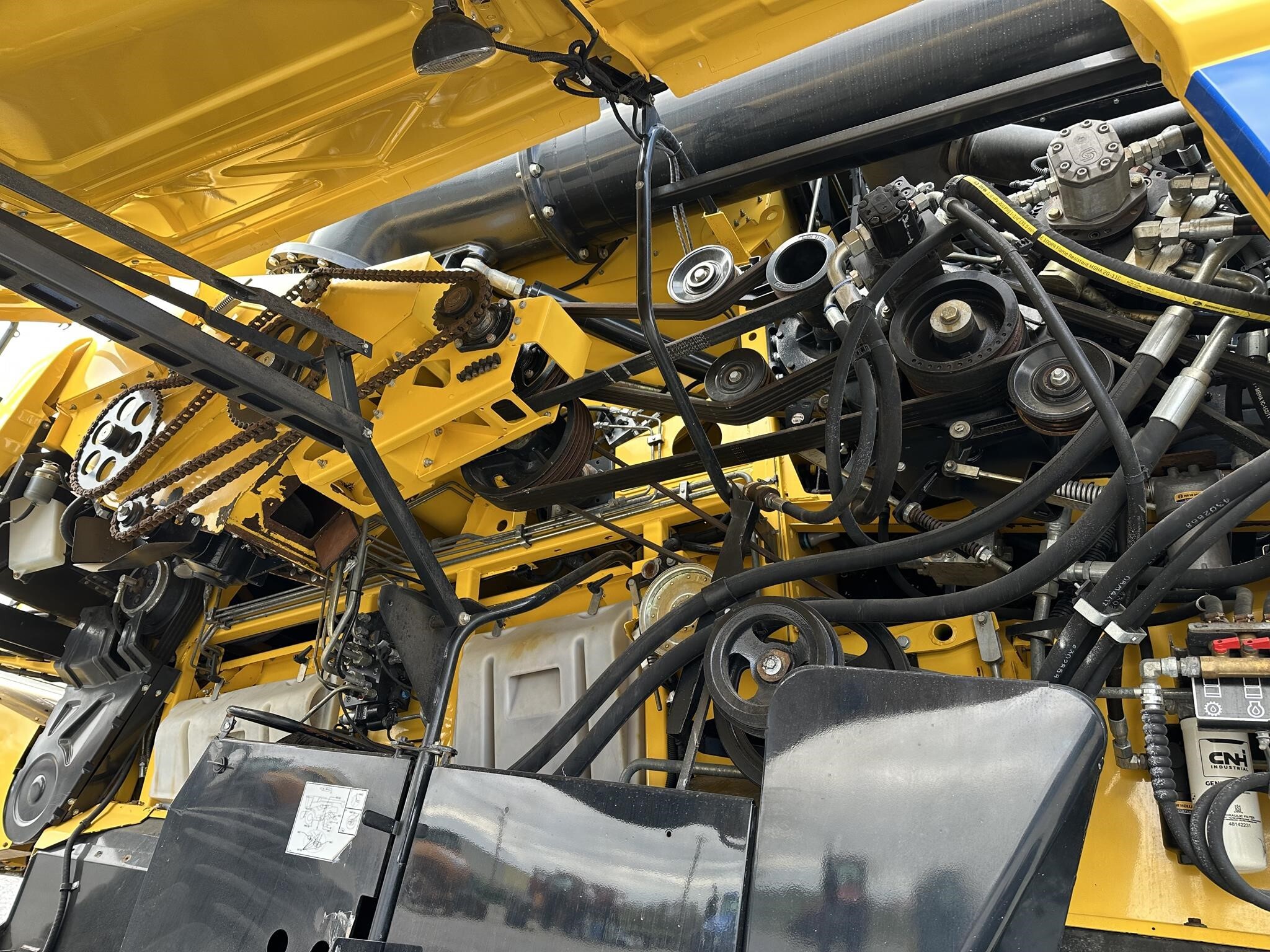 2018 New Holland CR8.90 Combine