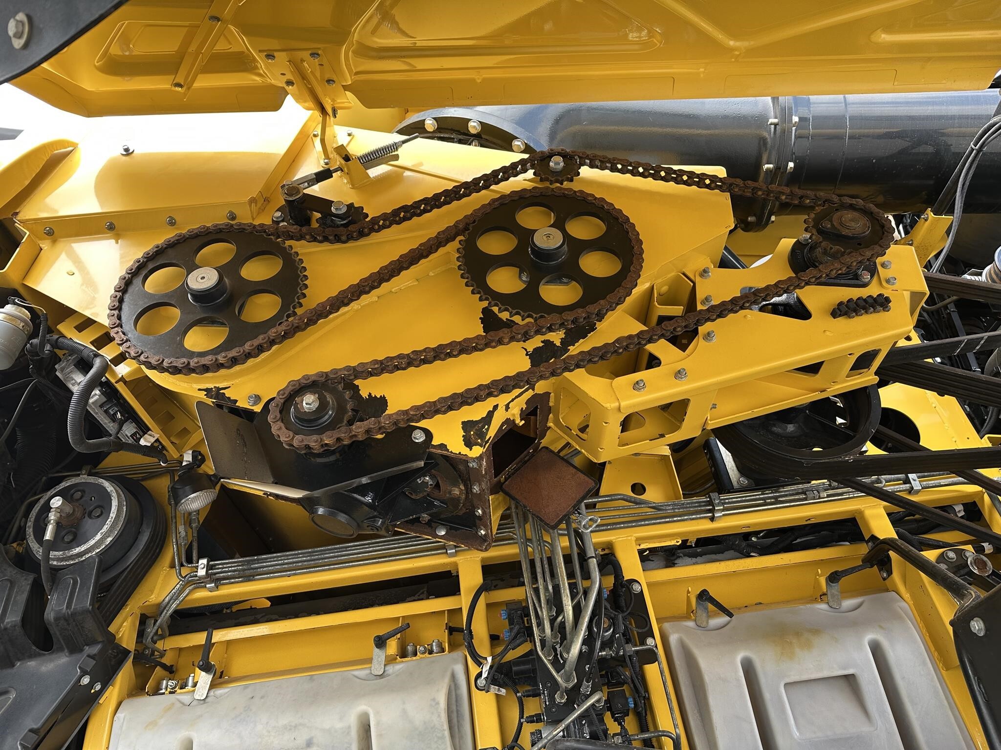 2018 New Holland CR8.90 Combine