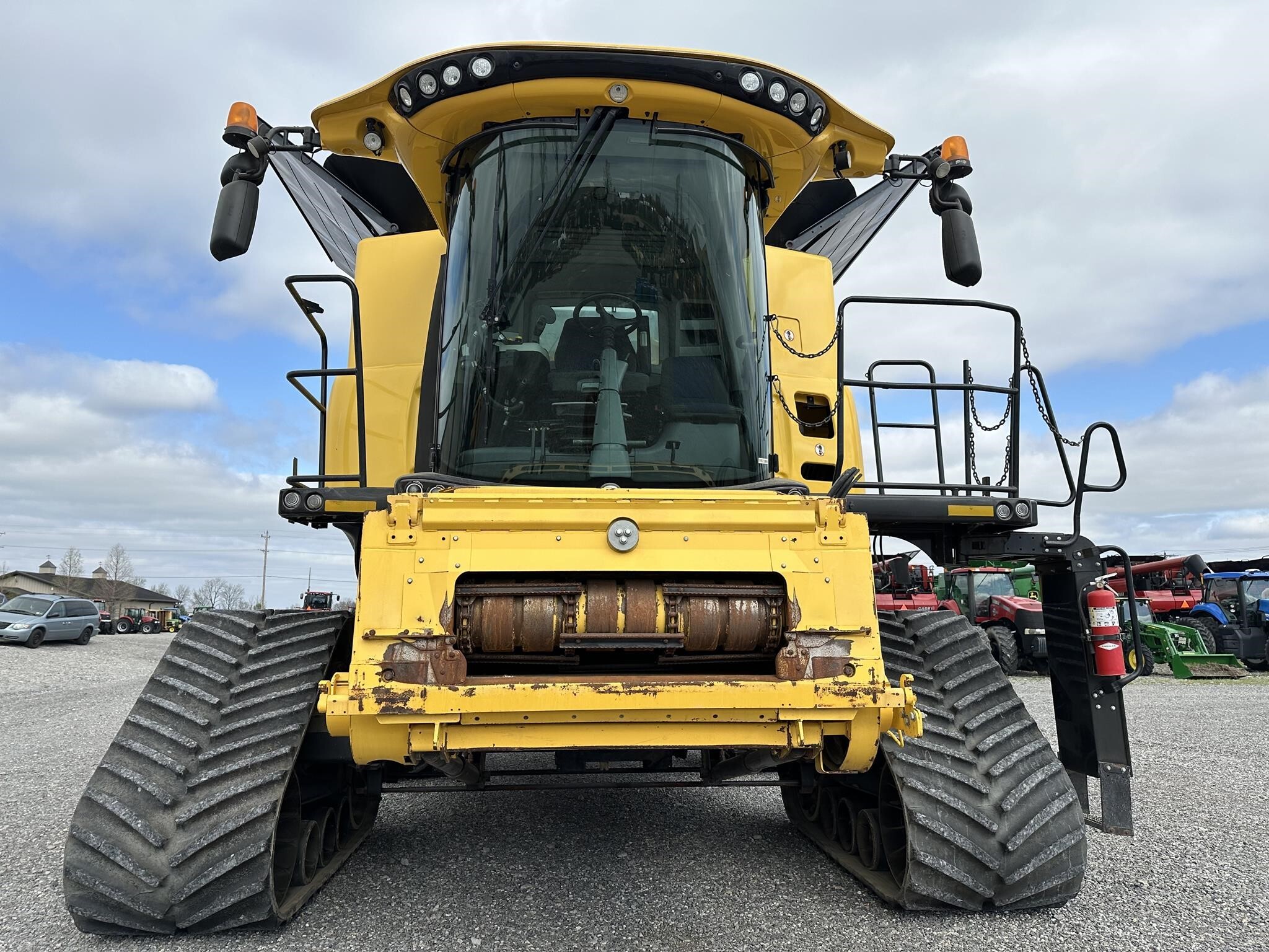 2018 New Holland CR8.90 Combine