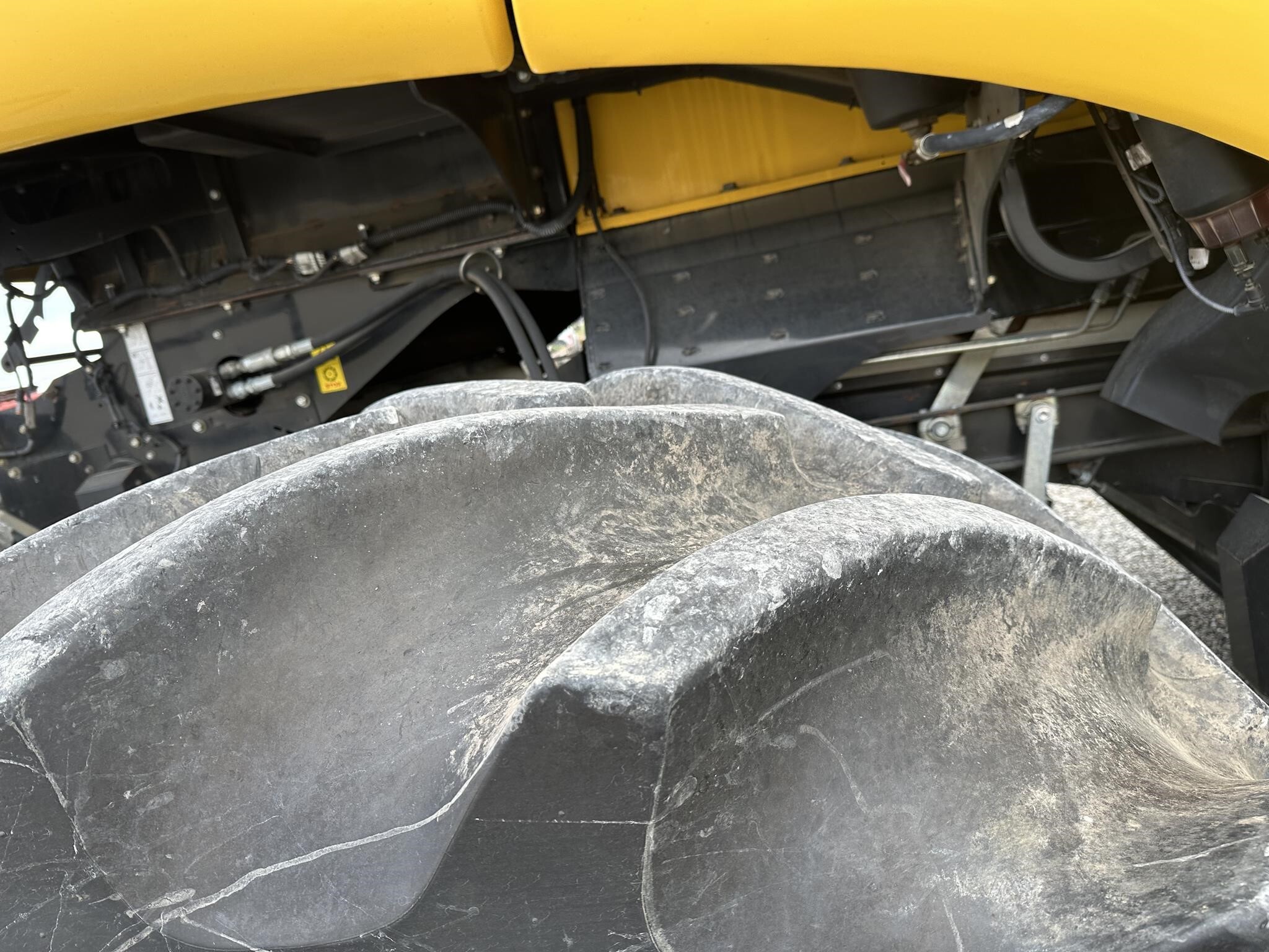 2018 New Holland CR8.90 Combine