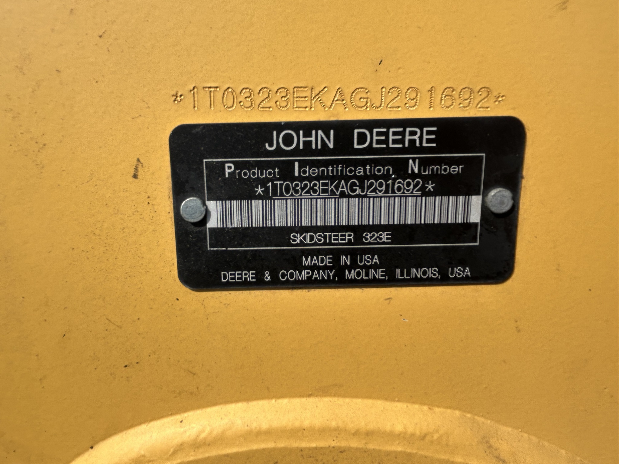 2016 Deere 323E Skid Steer