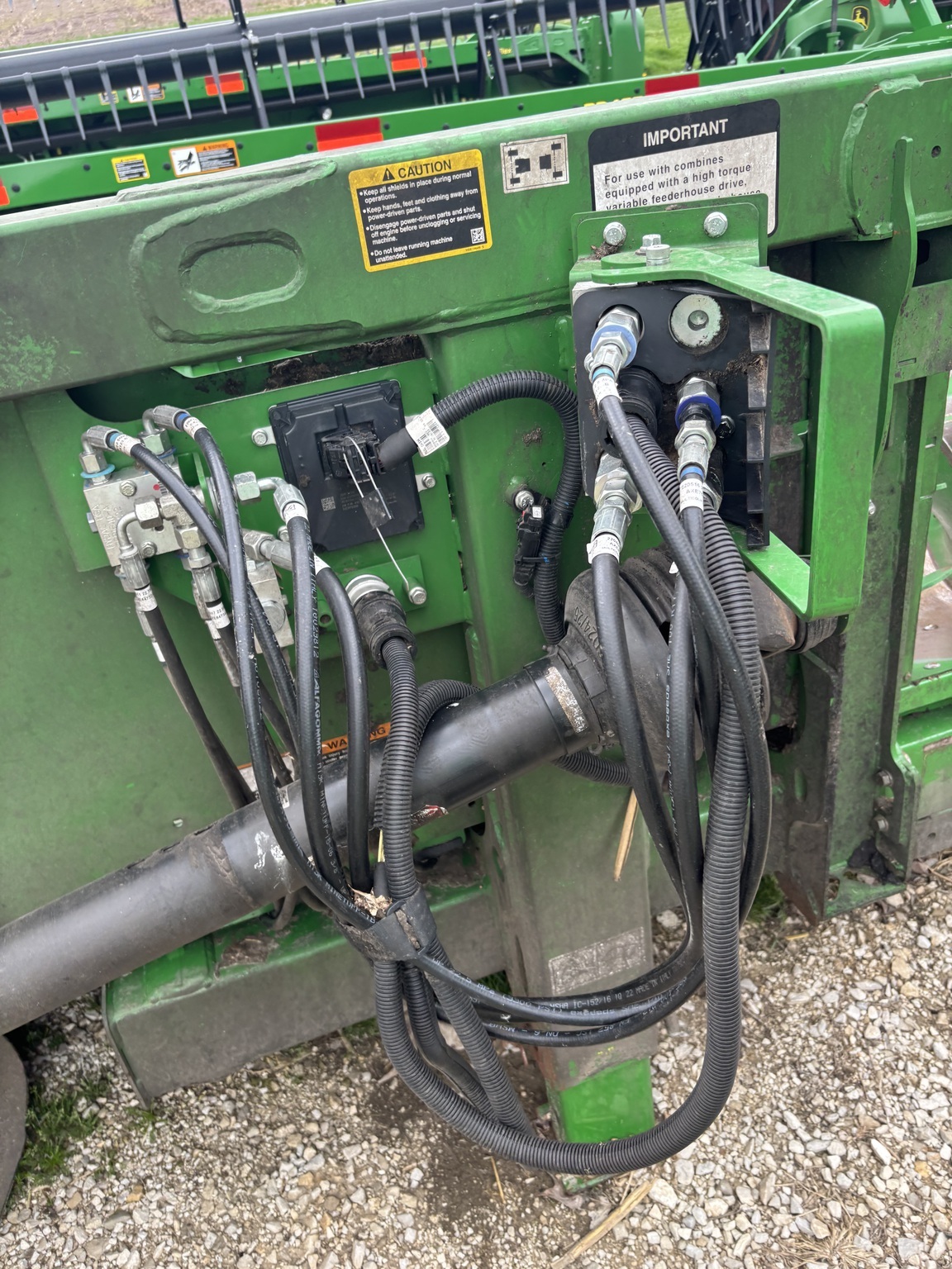 2022 John Deere C8R Corn Head