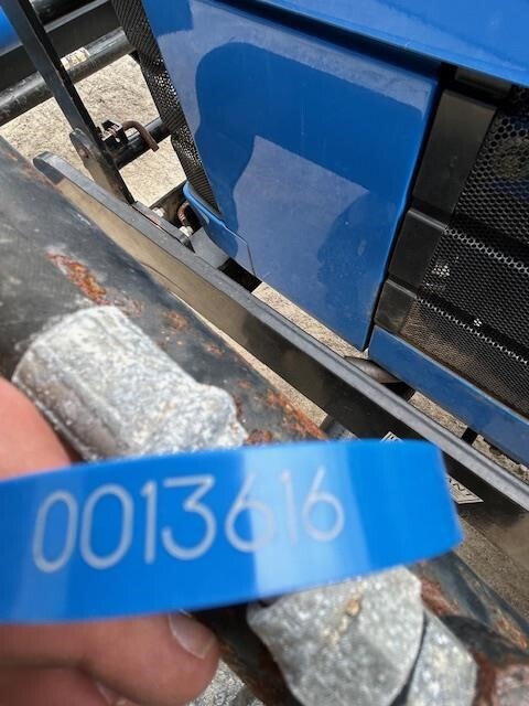  New Holland TC30 Tractor