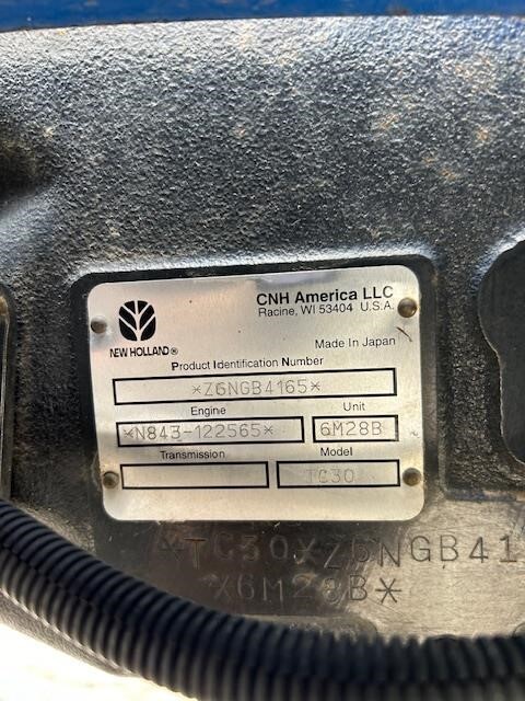  New Holland TC30 Tractor