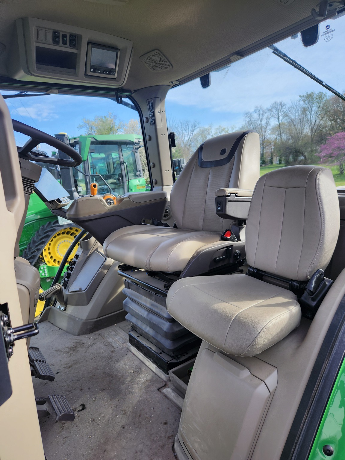 2024 John Deere 8RX 340 Tractor