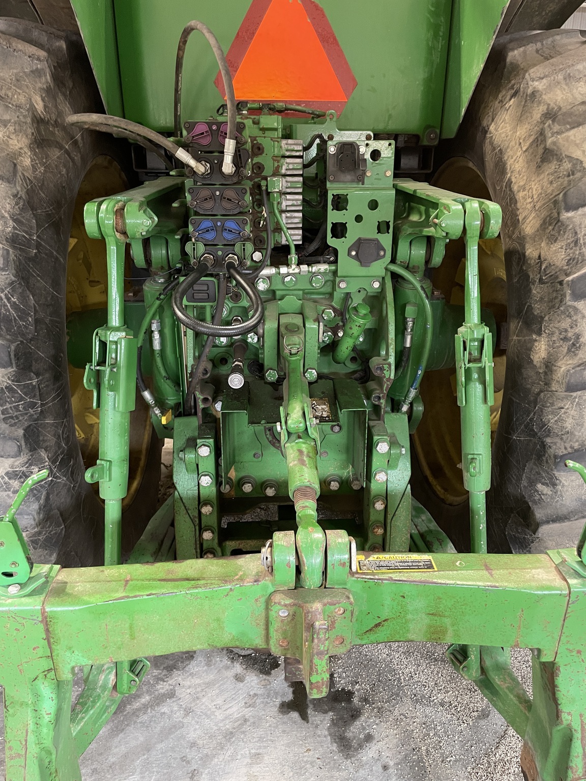 2013 John Deere 7230R Tractor