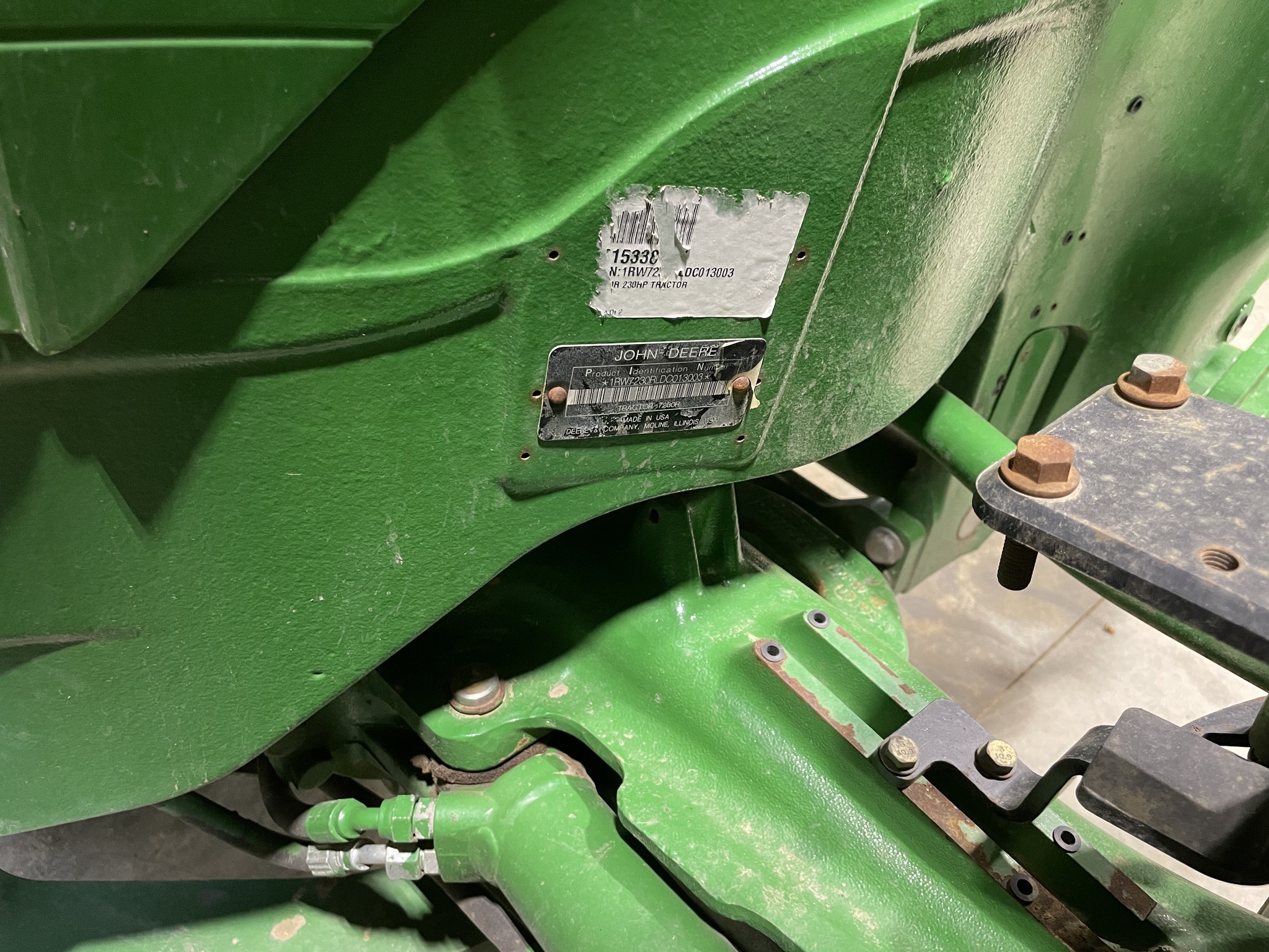 2013 John Deere 7230R Tractor