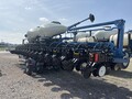 2015 Kinze 3660 Planter