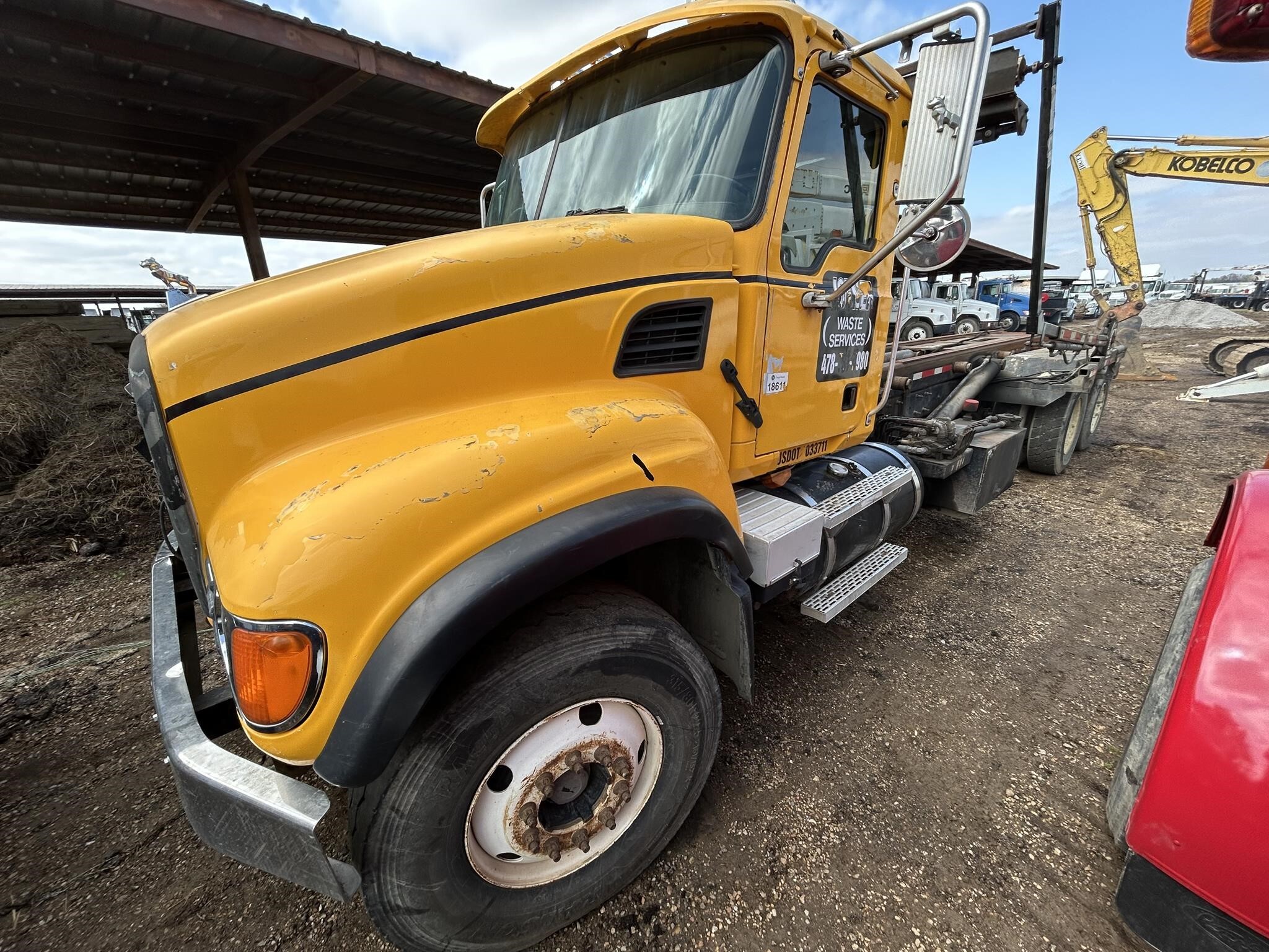 2006 Mack Granite CV713 Dump Trucks/Trailer