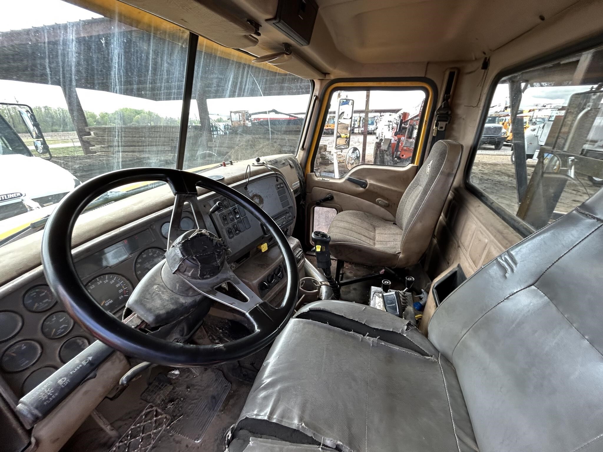 2006 Mack Granite CV713 Dump Trucks/Trailer