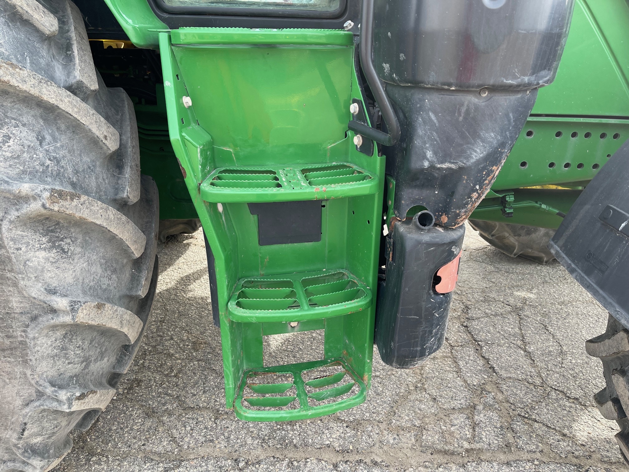2017 John Deere 6155R Tractor