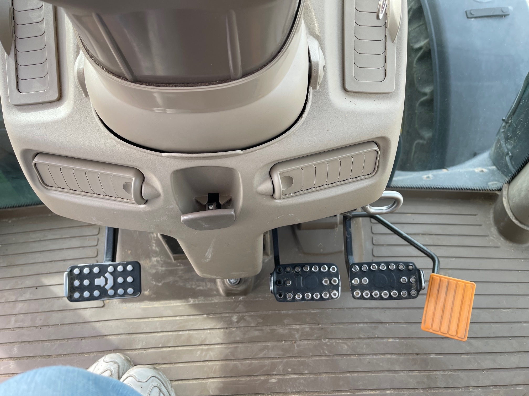 2017 John Deere 6155R Tractor