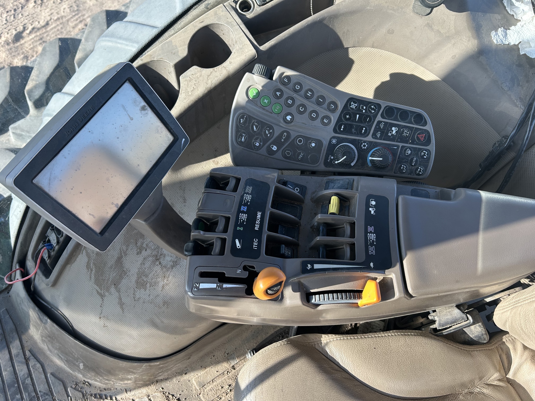 2014 John Deere 8360RT Tractor