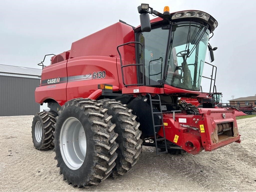 2013 Case IH 6130 Combine