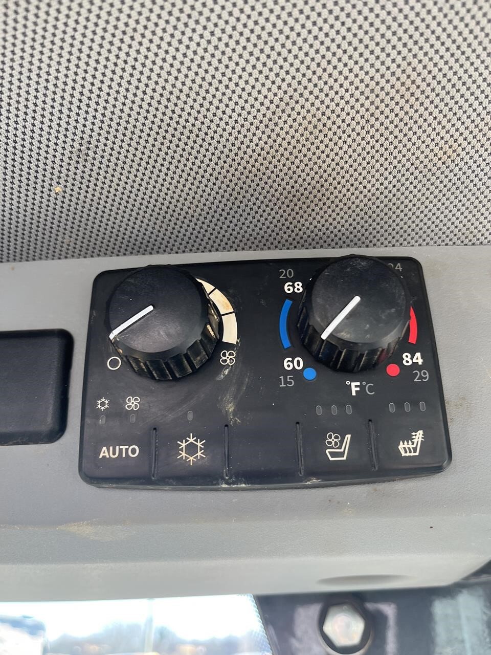 2019 Deere 524L Wheel Loader