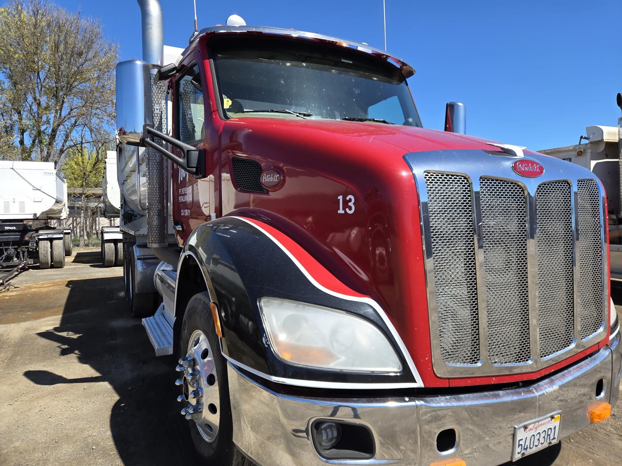 2015 Peterbilt 579 Semi Trucks/Trailer