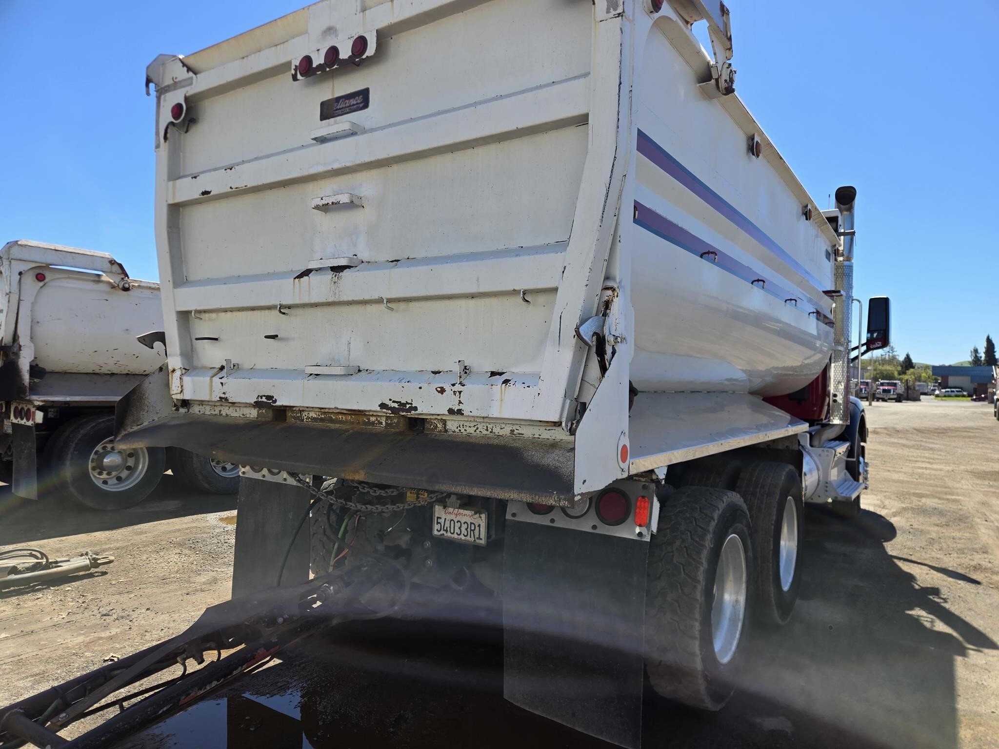 2015 Peterbilt 579 Semi Trucks/Trailer