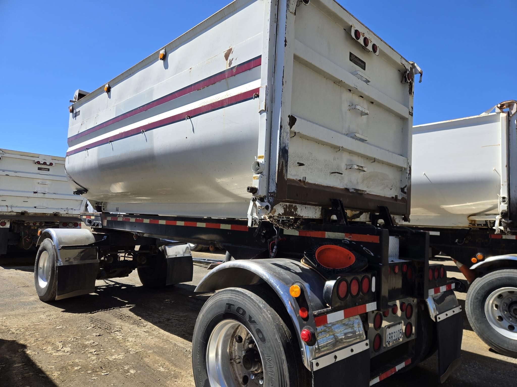 2015 Peterbilt 579 Semi Trucks/Trailer