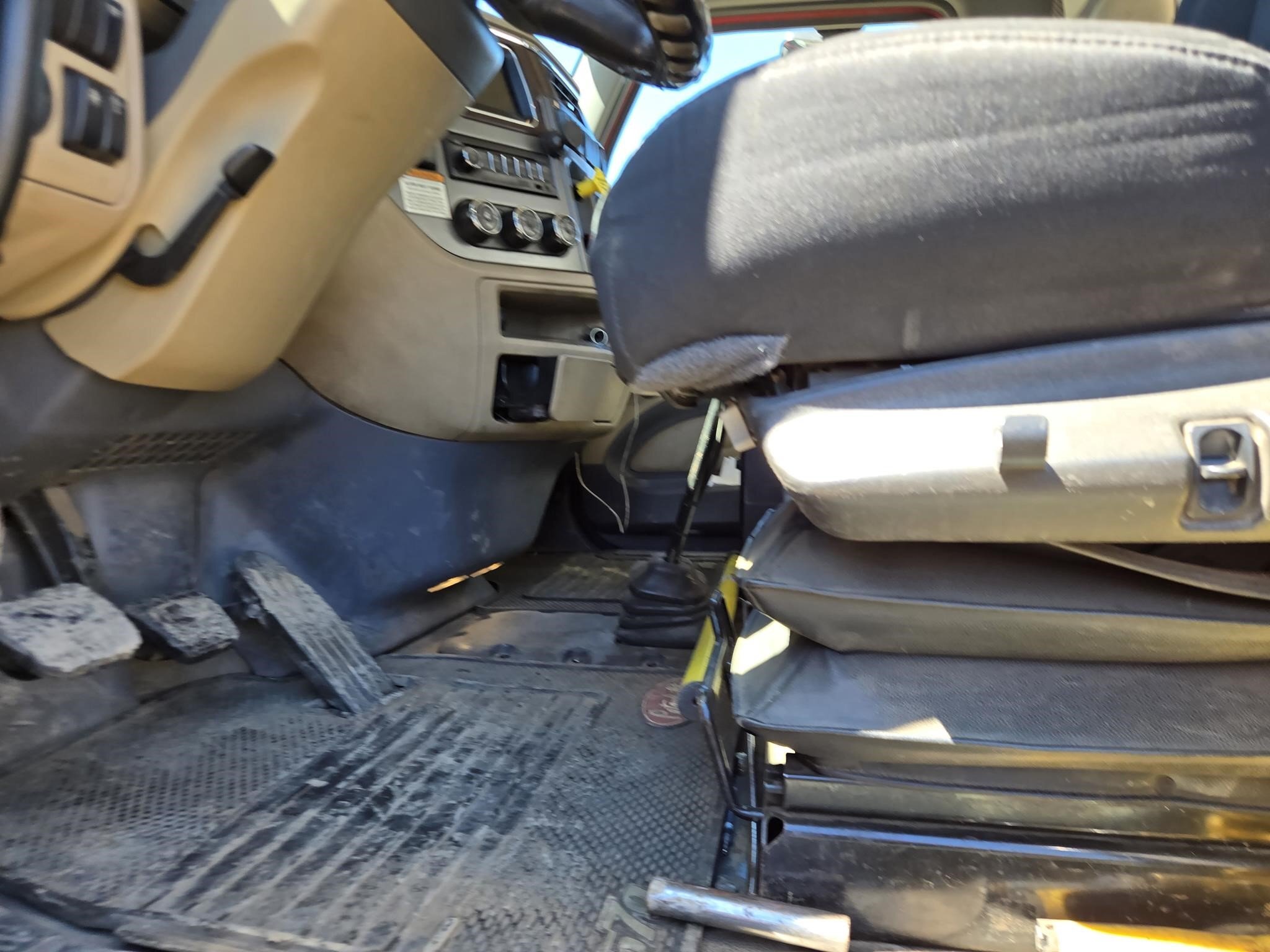 2015 Peterbilt 579 Semi Trucks/Trailer