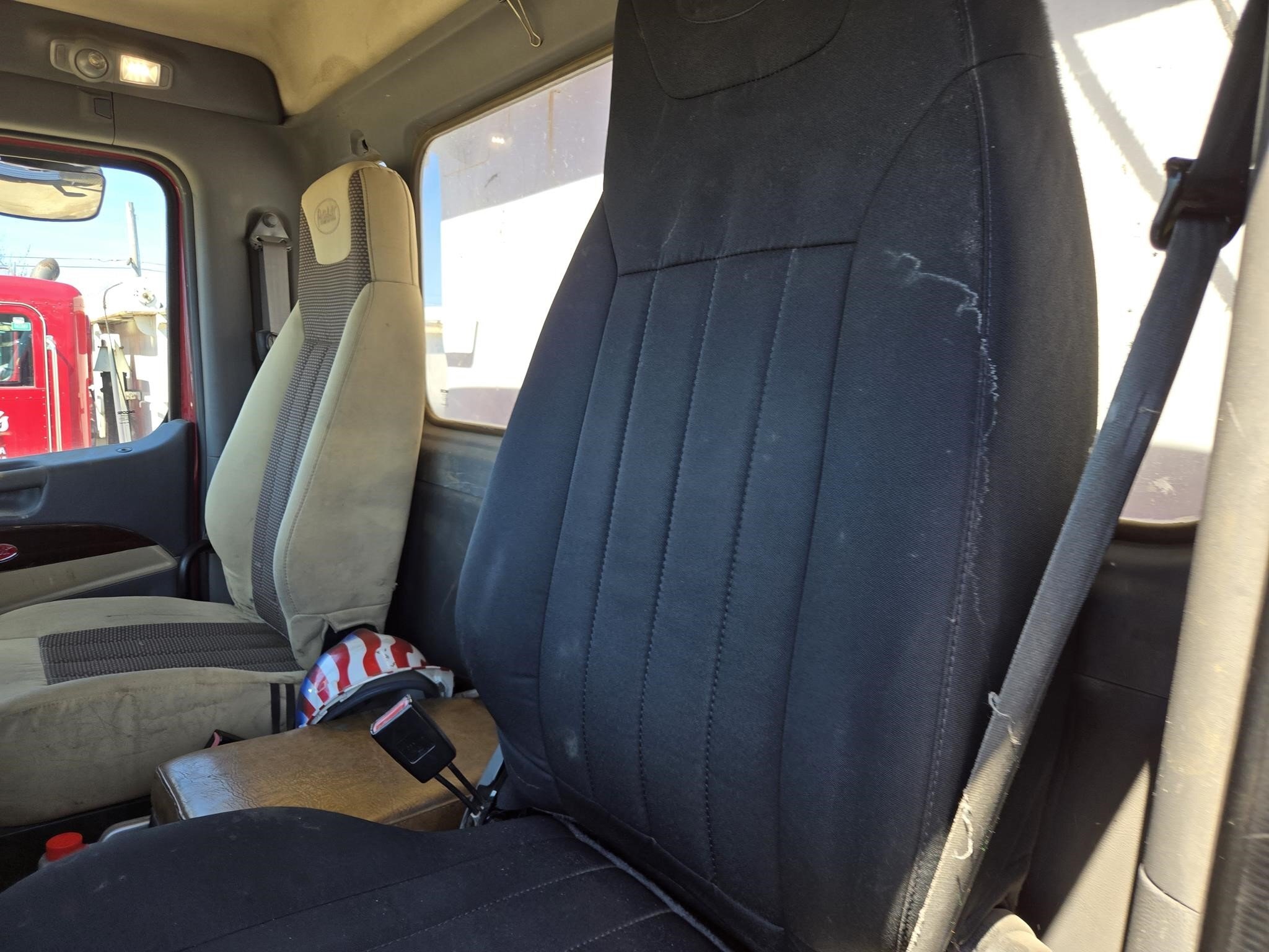 2015 Peterbilt 579 Semi Trucks/Trailer