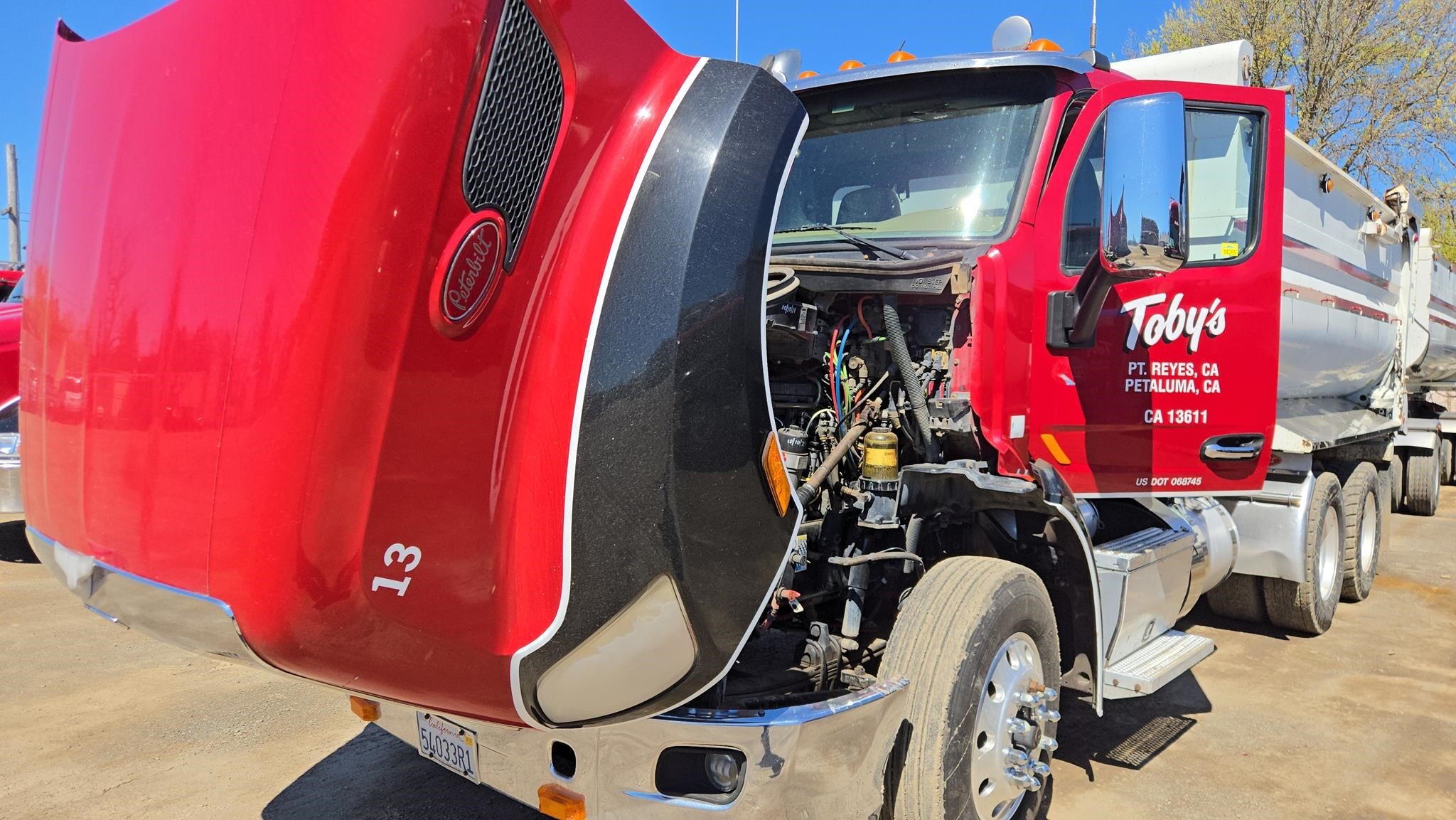 2015 Peterbilt 579 Semi Trucks/Trailer