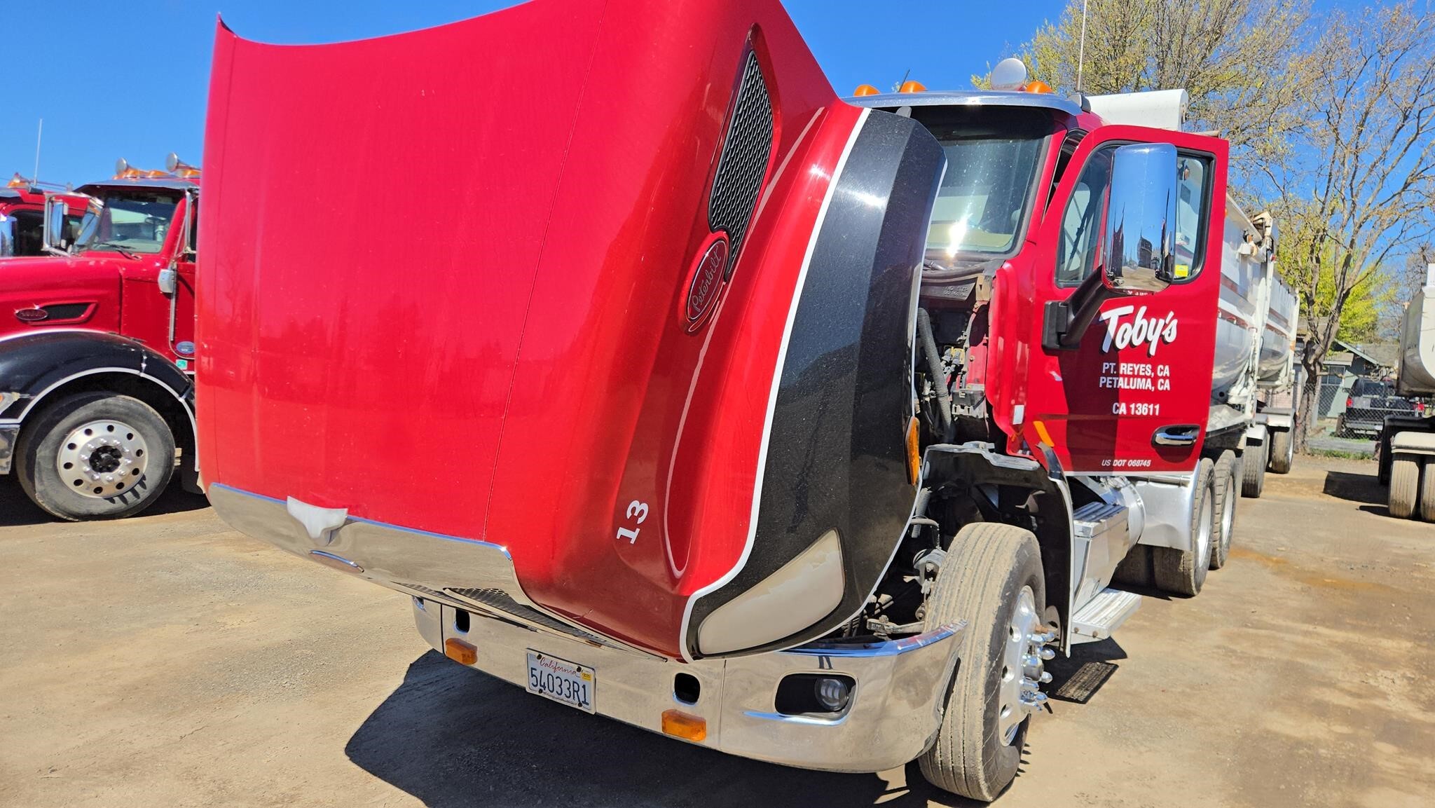 2015 Peterbilt 579 Semi Trucks/Trailer