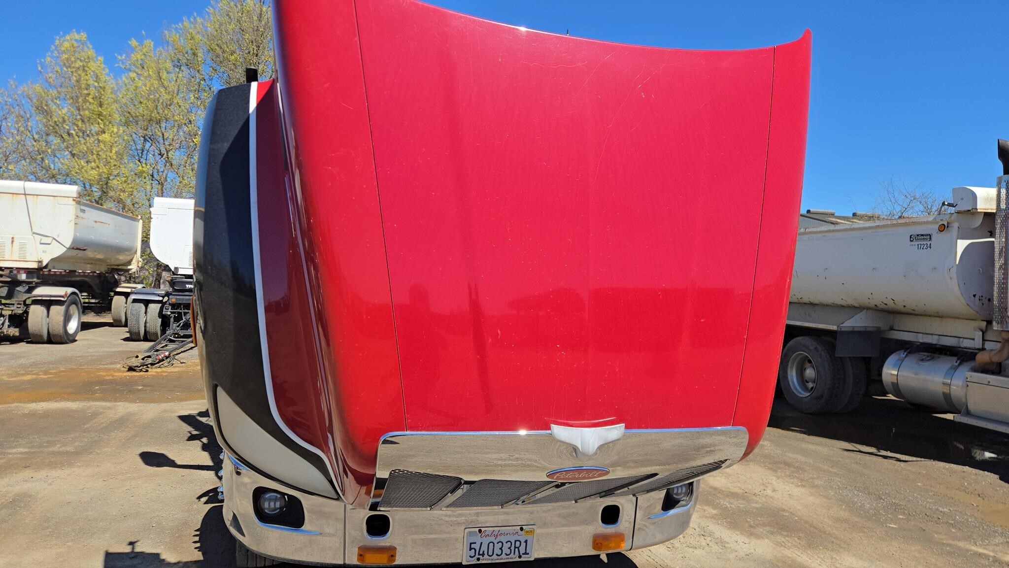 2015 Peterbilt 579 Semi Trucks/Trailer