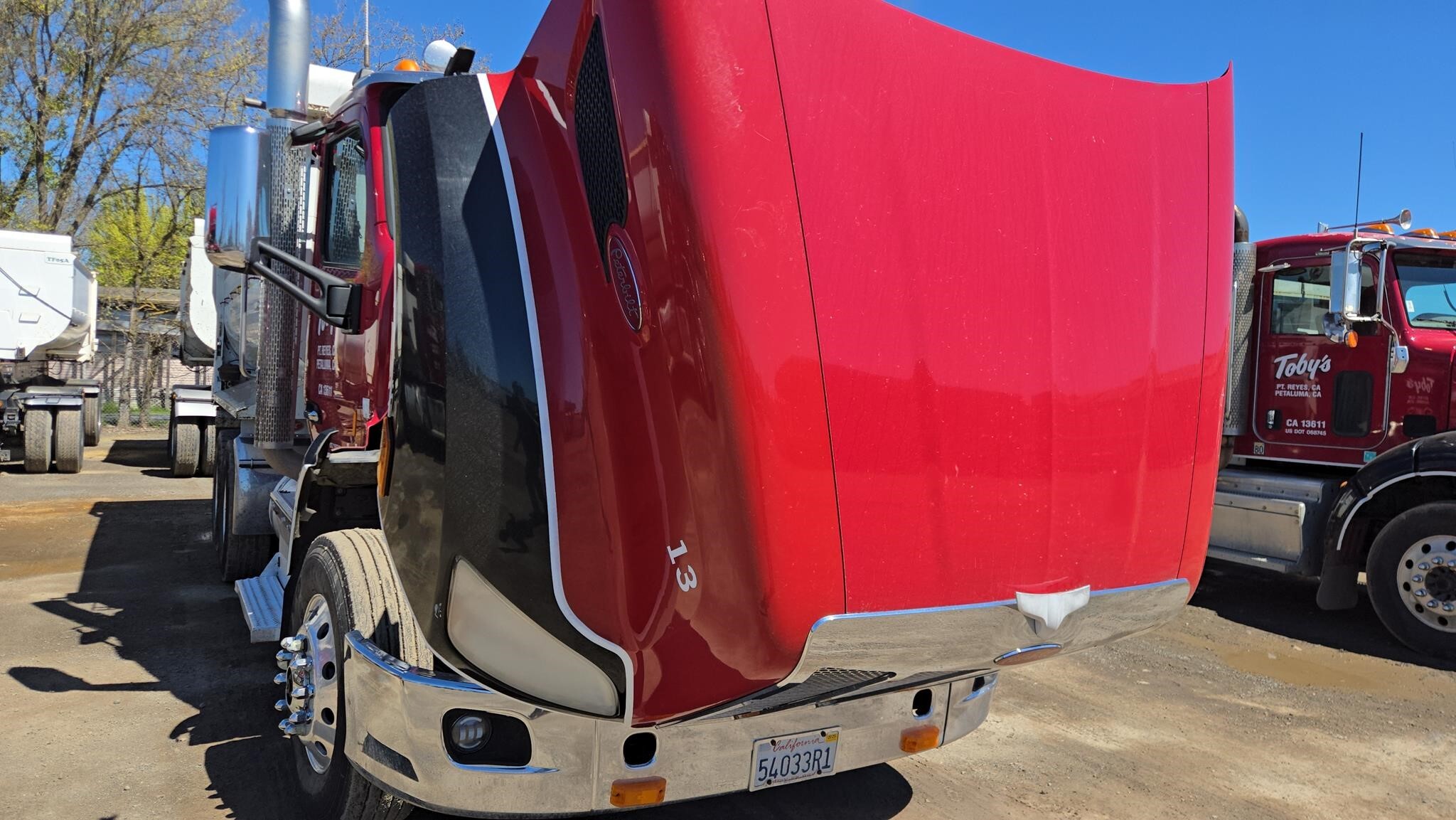 2015 Peterbilt 579 Semi Trucks/Trailer