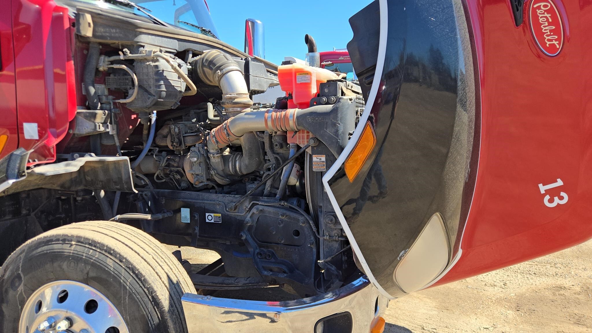 2015 Peterbilt 579 Semi Trucks/Trailer