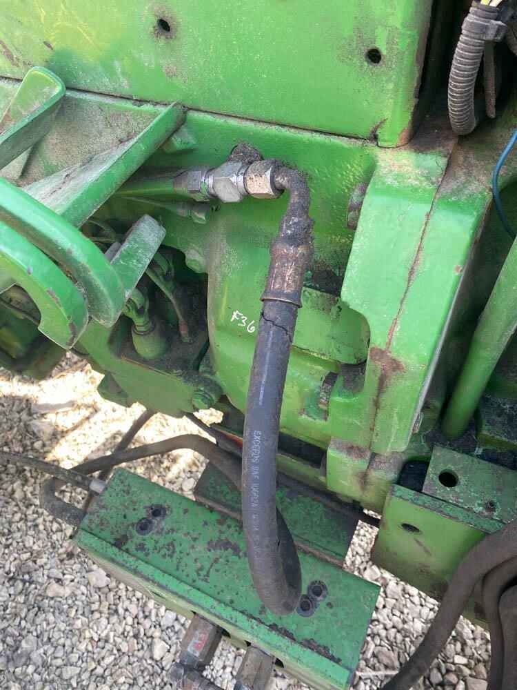  John Deere 148 Front End Loader
