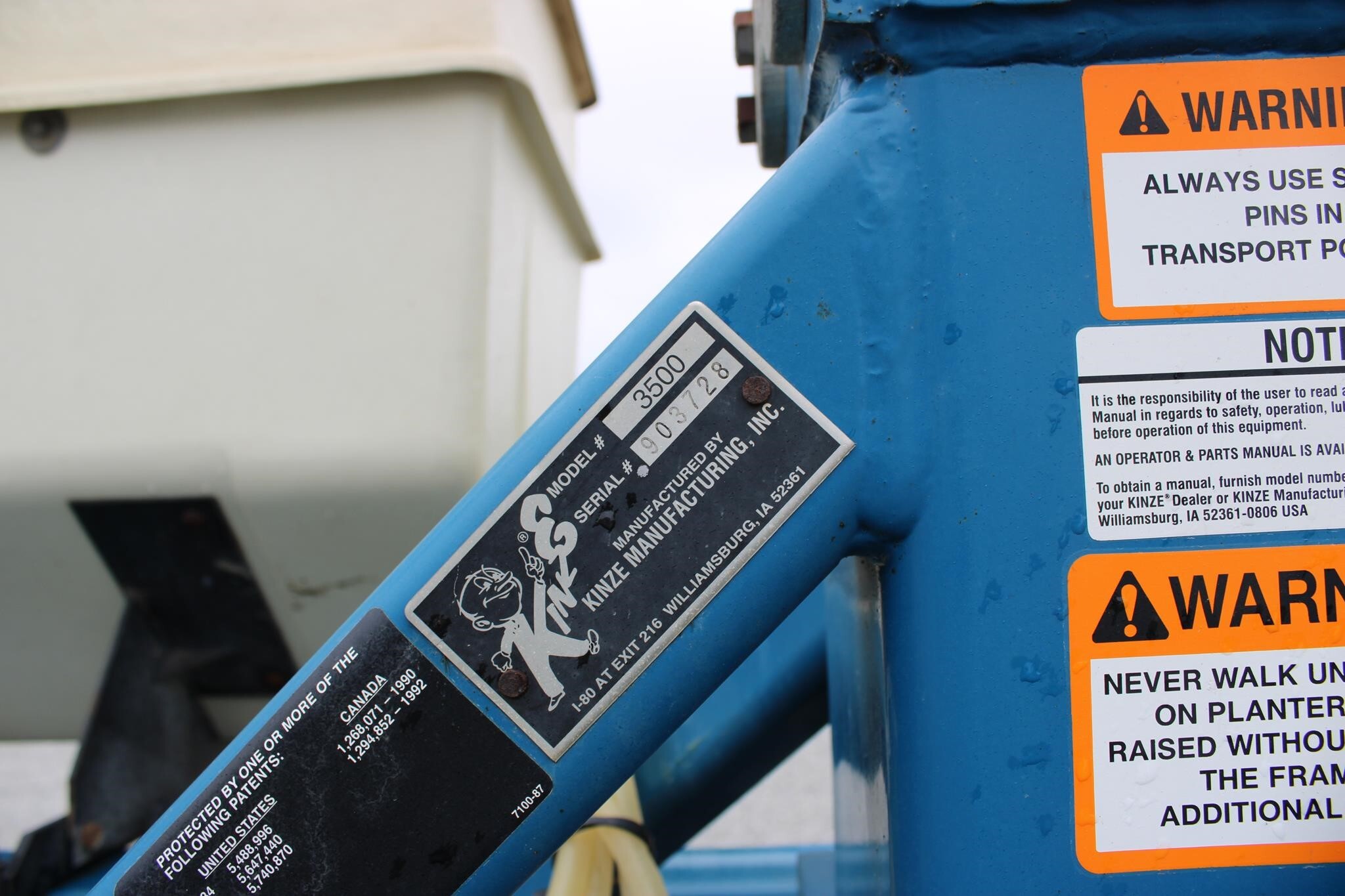 2008 Kinze 3500 Planter