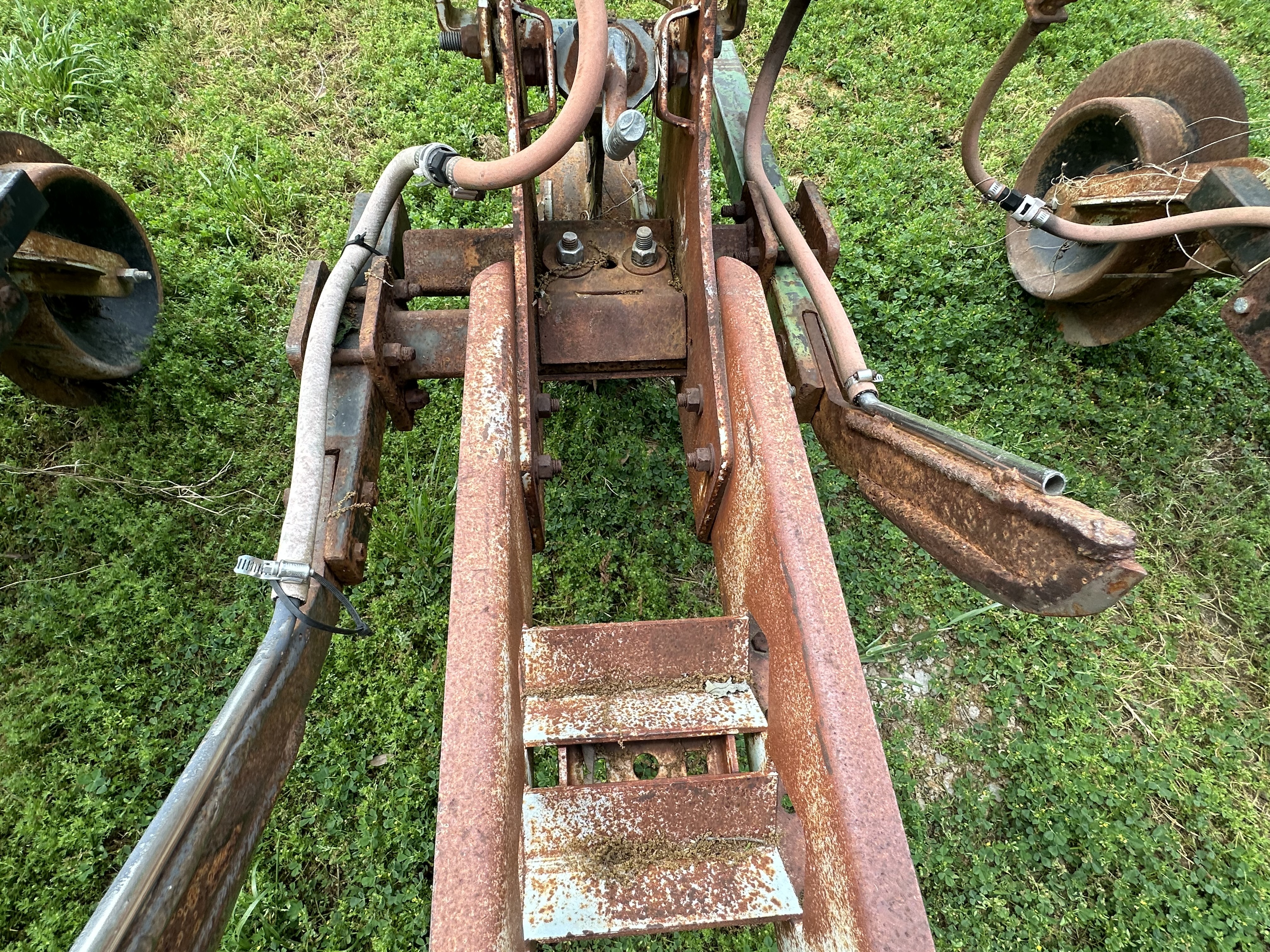 1901 Orthman 900 Miscellaneous