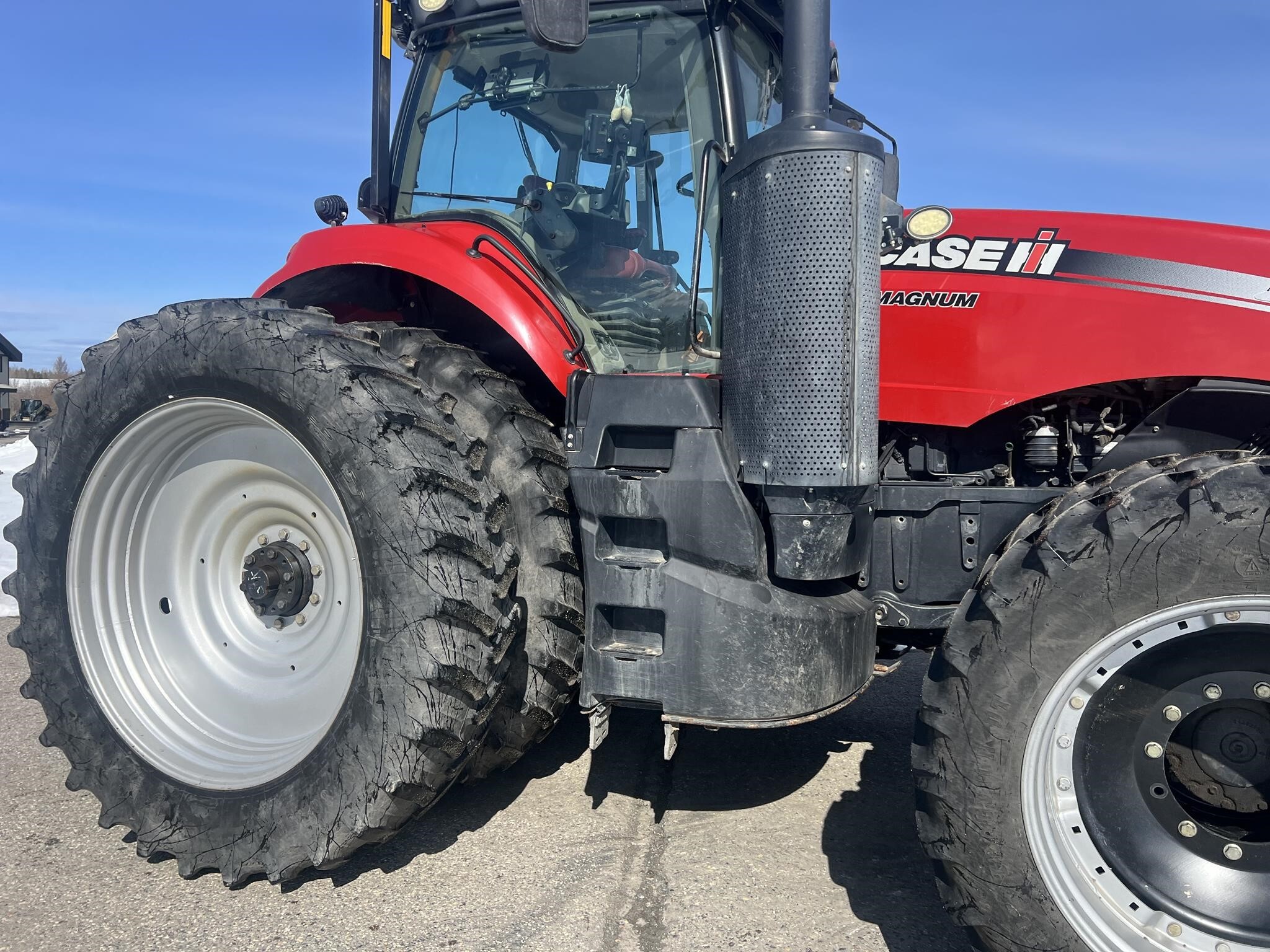 2015 Case IH Magnum 280 CVT Tractor