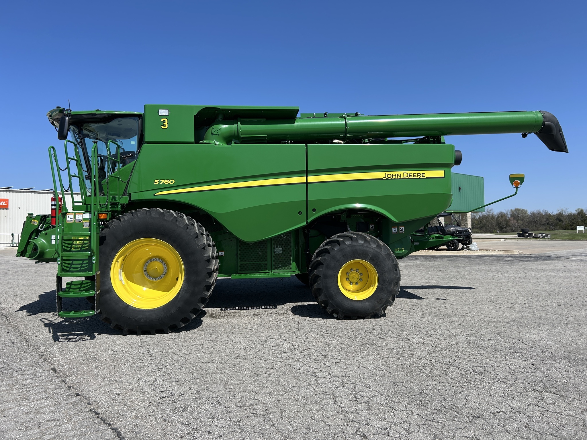 2023 John Deere S760 Combine