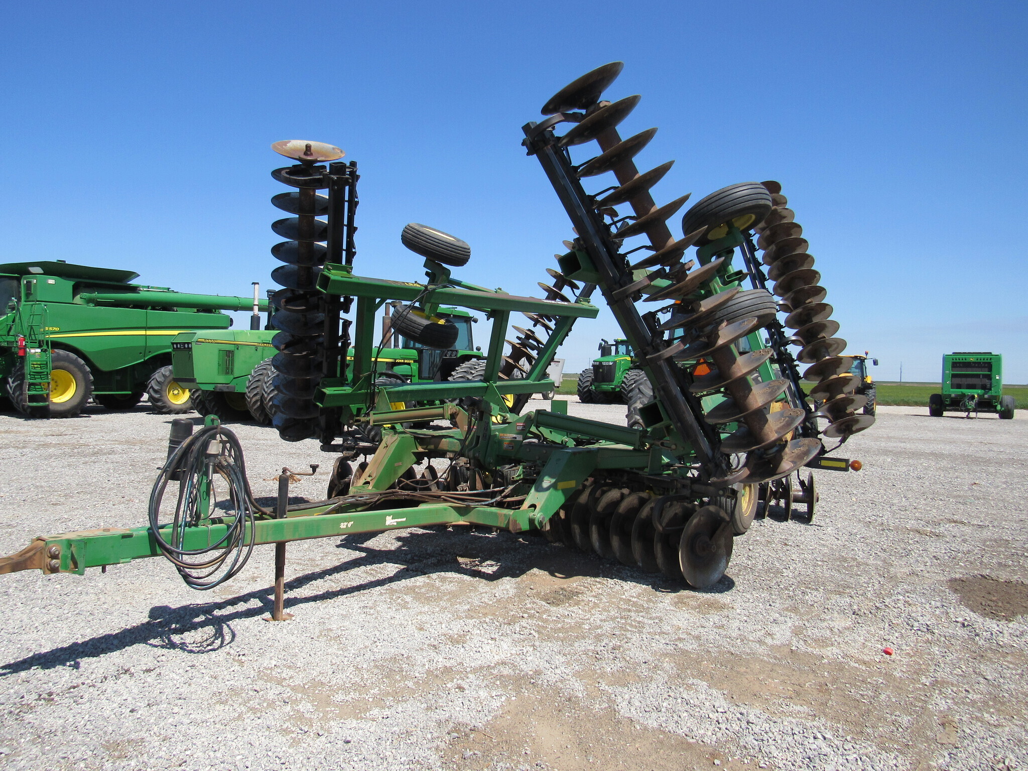 2002 John Deere 637 Disk