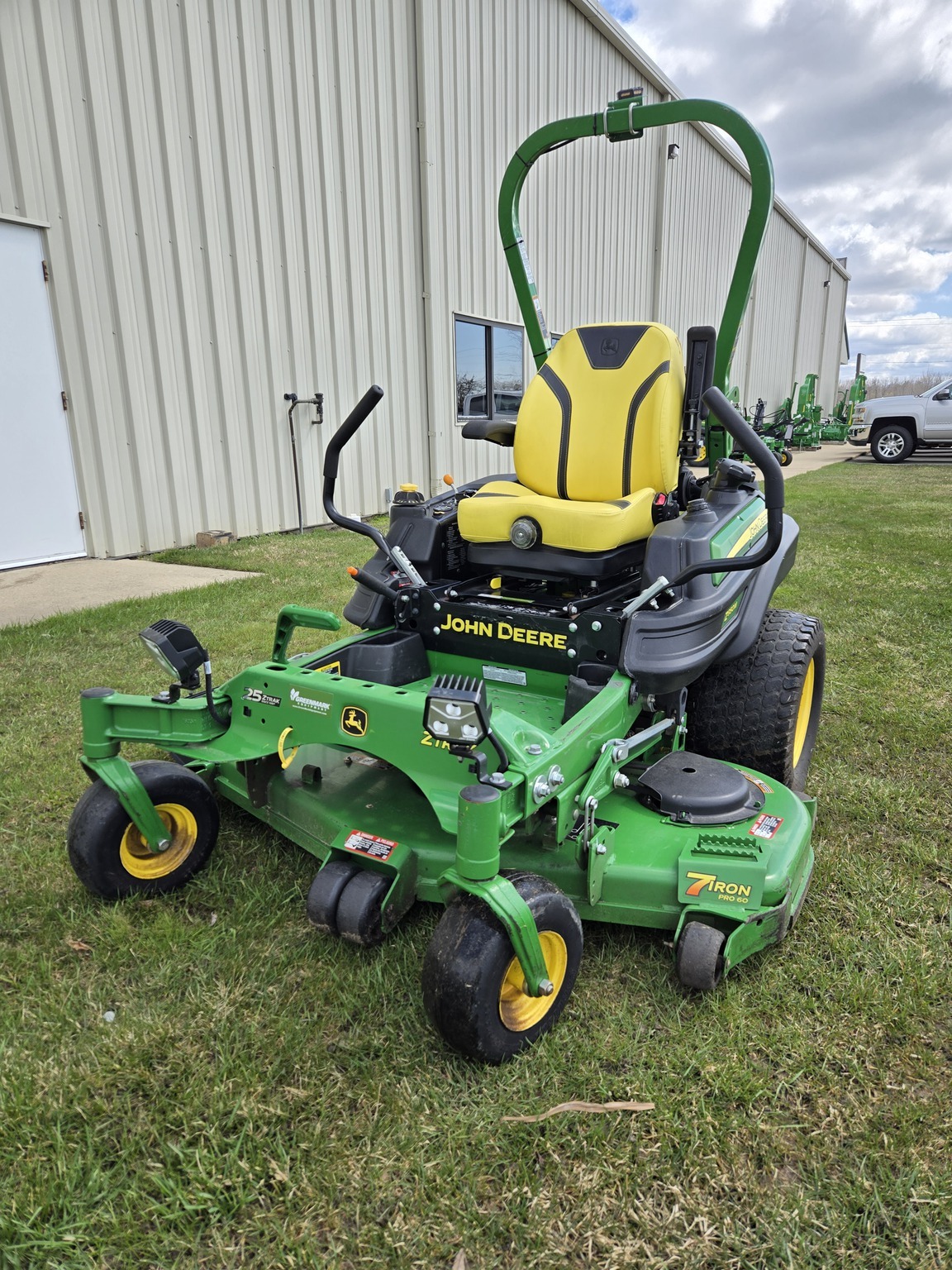 2022 John Deere Z950M Lawn Mower