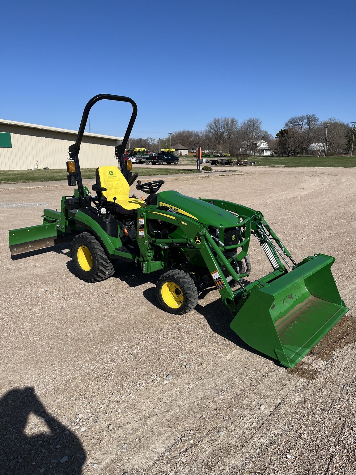 2023 John Deere 1025R Tractor
