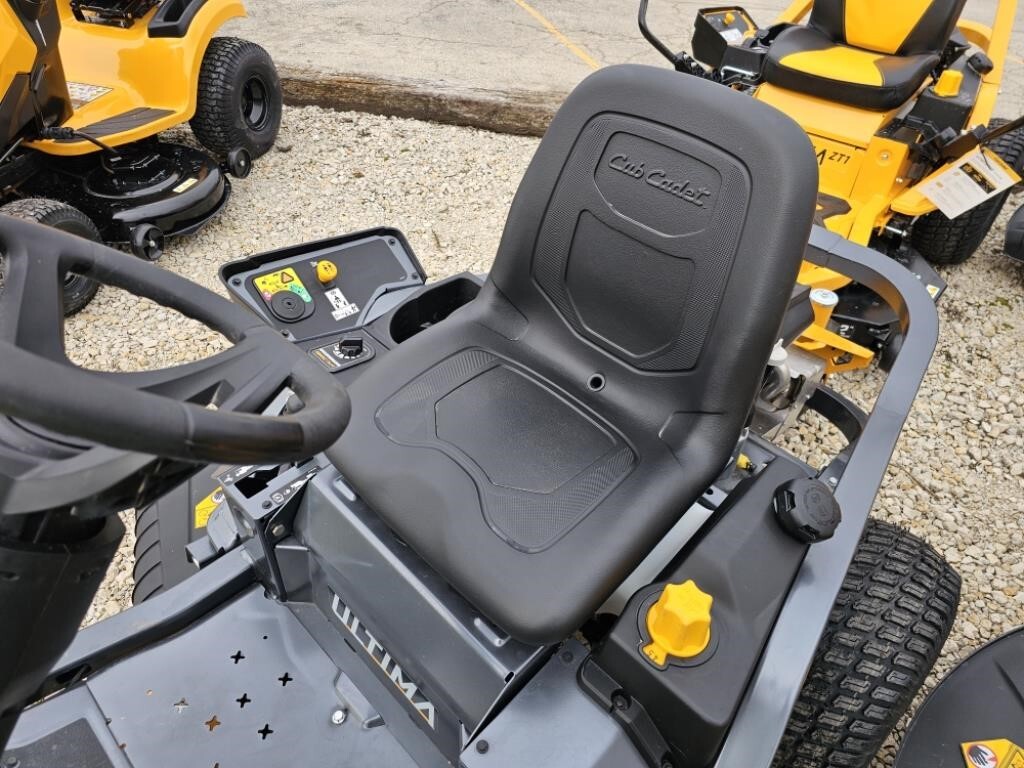 2025 Cub Cadet ZTS1 42 Lawn Mower
