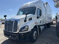 2015 Freightliner Cascadia 125 Semi Trucks/Trailer