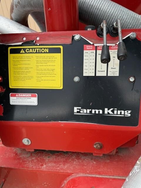  Farm King 6640 Grain Vac
