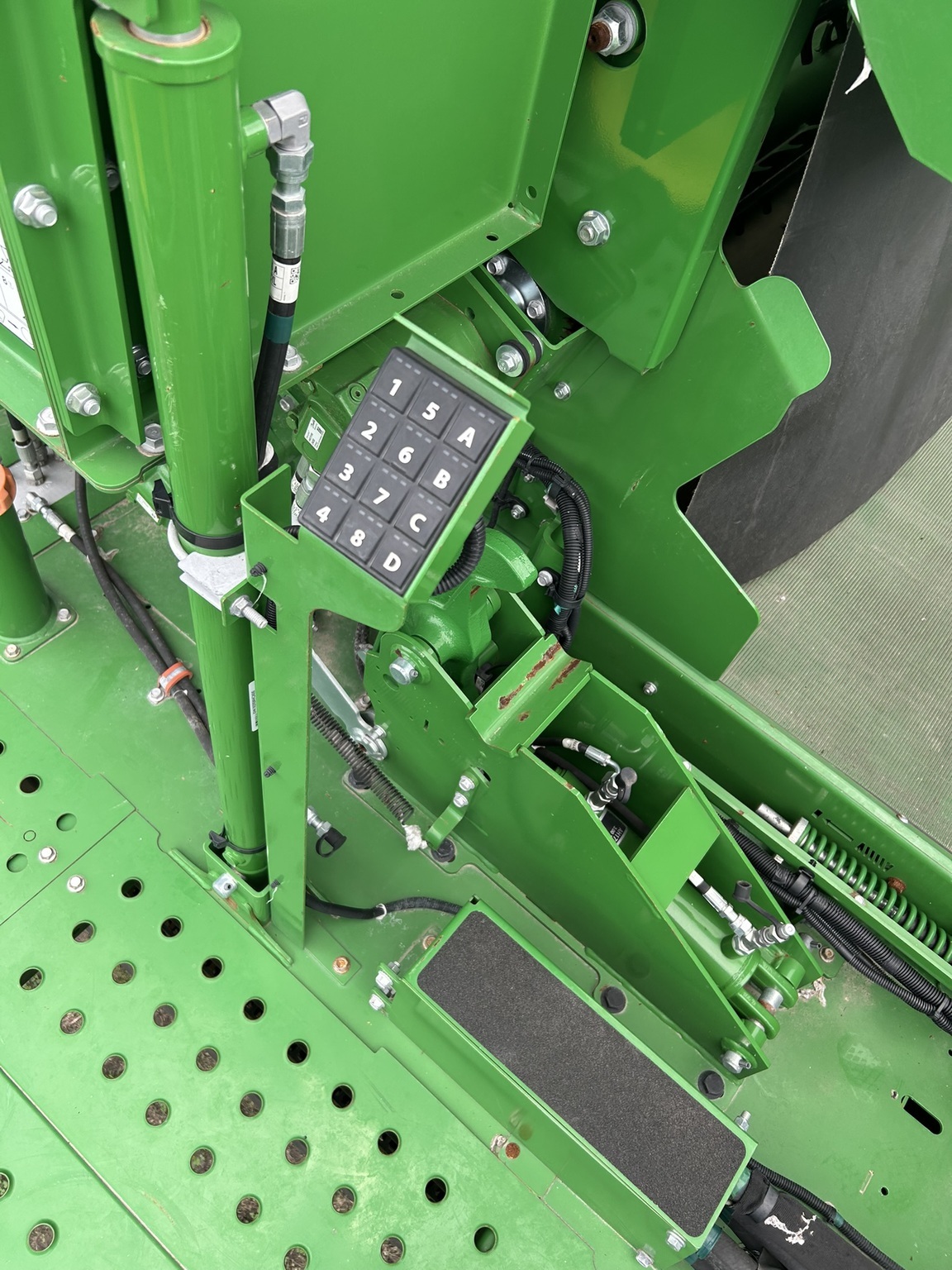 2023 John Deere CP770 Cotton Equipment
