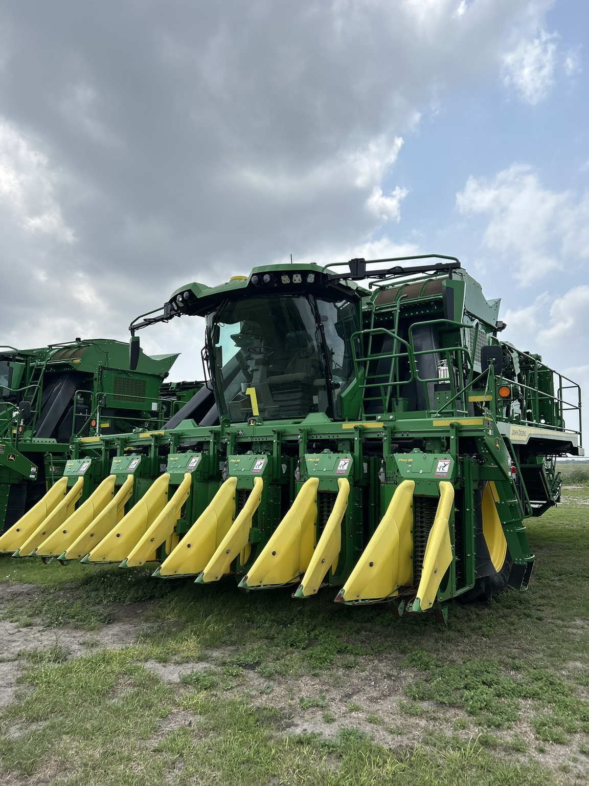 2023 John Deere CP770 Cotton Equipment