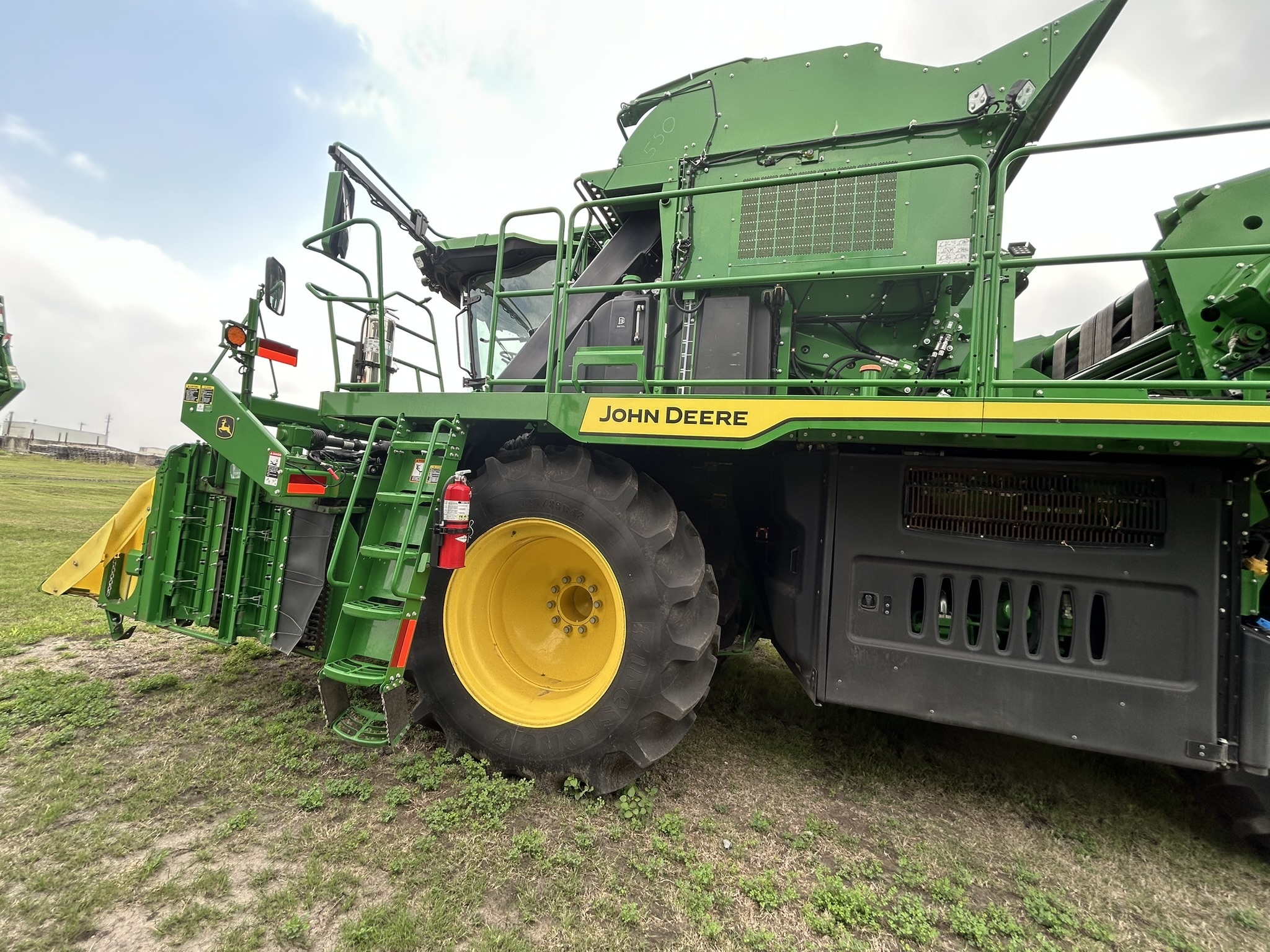 2023 John Deere CP770 Cotton Equipment