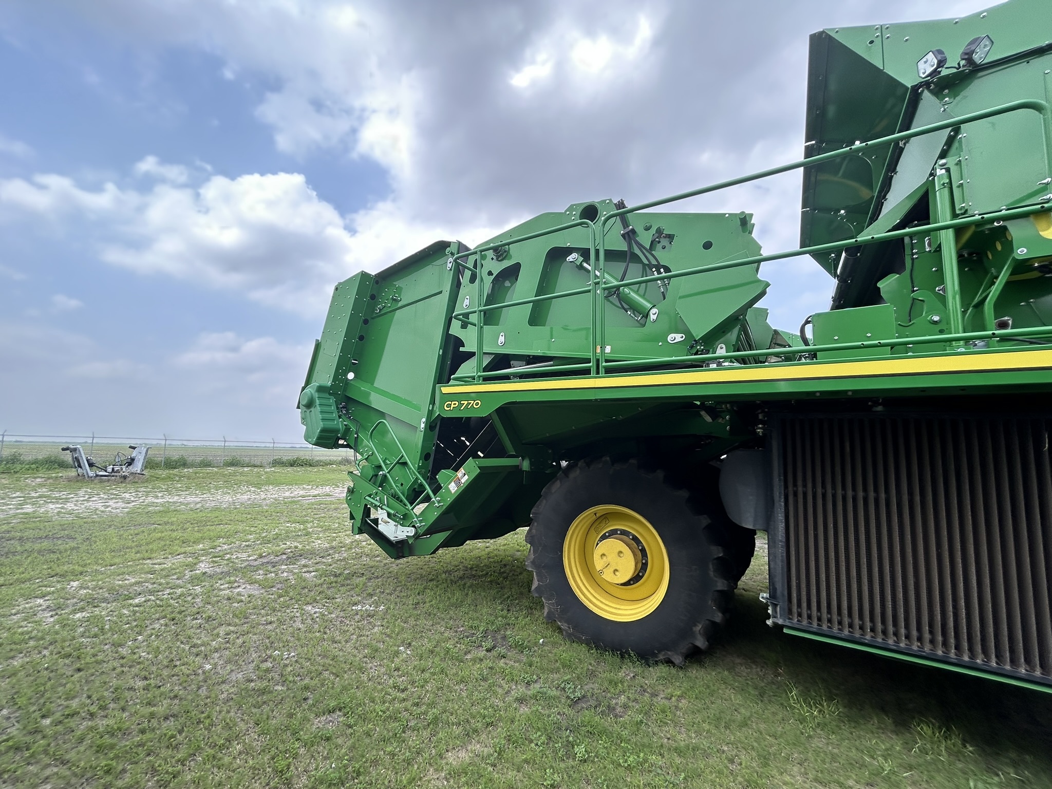 2023 John Deere CP770 Cotton Equipment