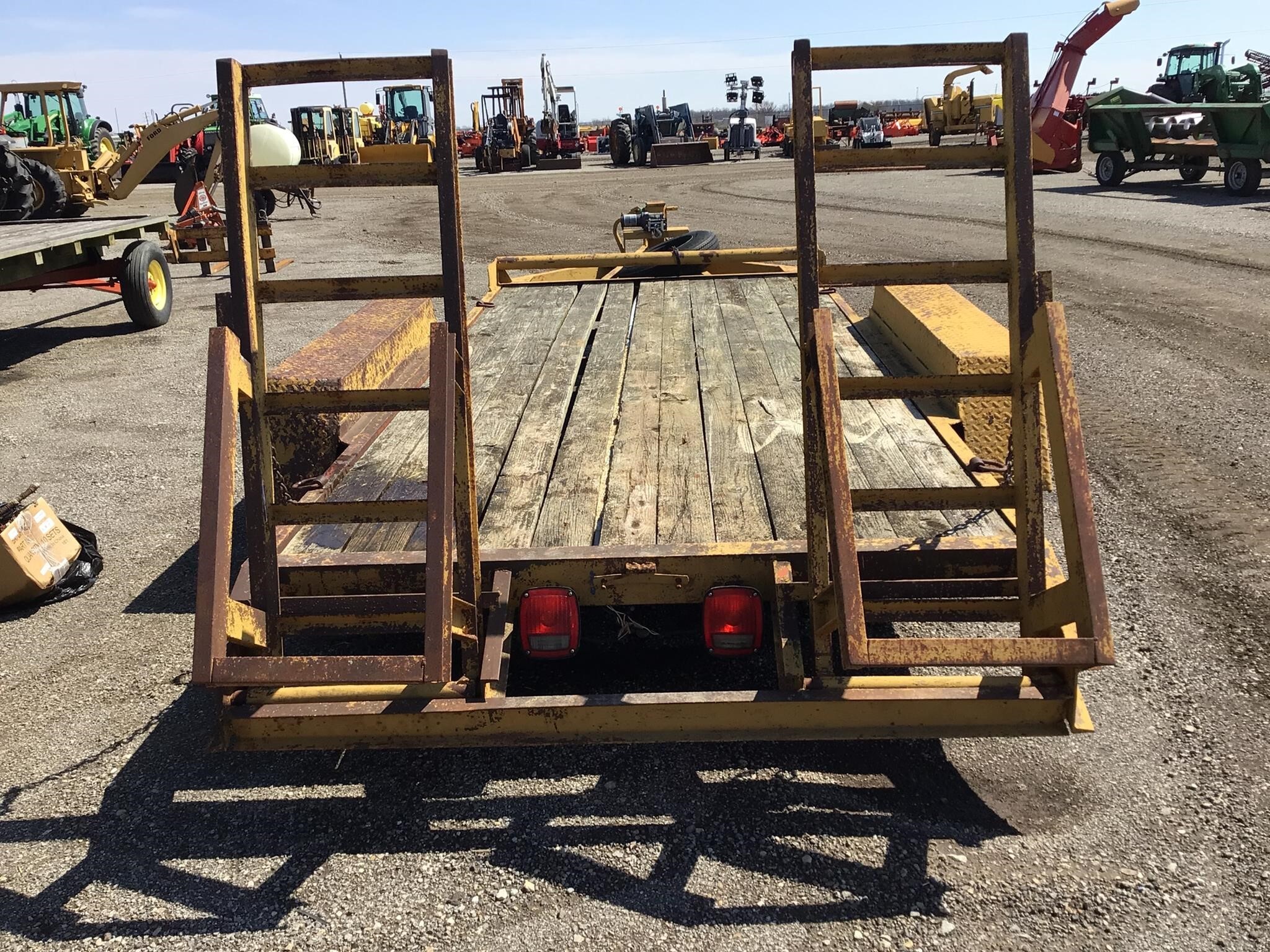 1900 Custom Built Tandem Axle Flatbed Trucks/Trailer